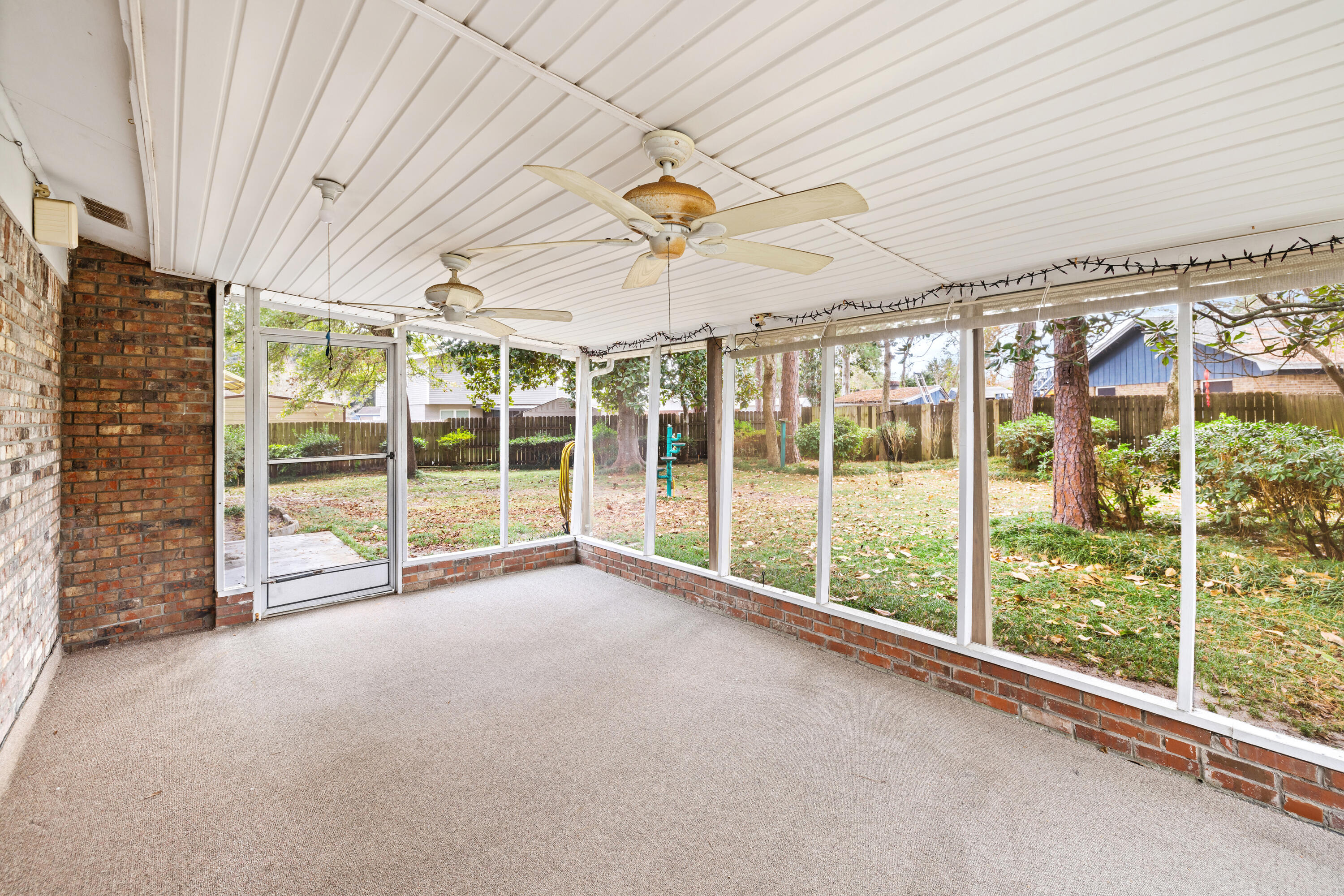 PALM ESTATES UNIT 3 - Residential