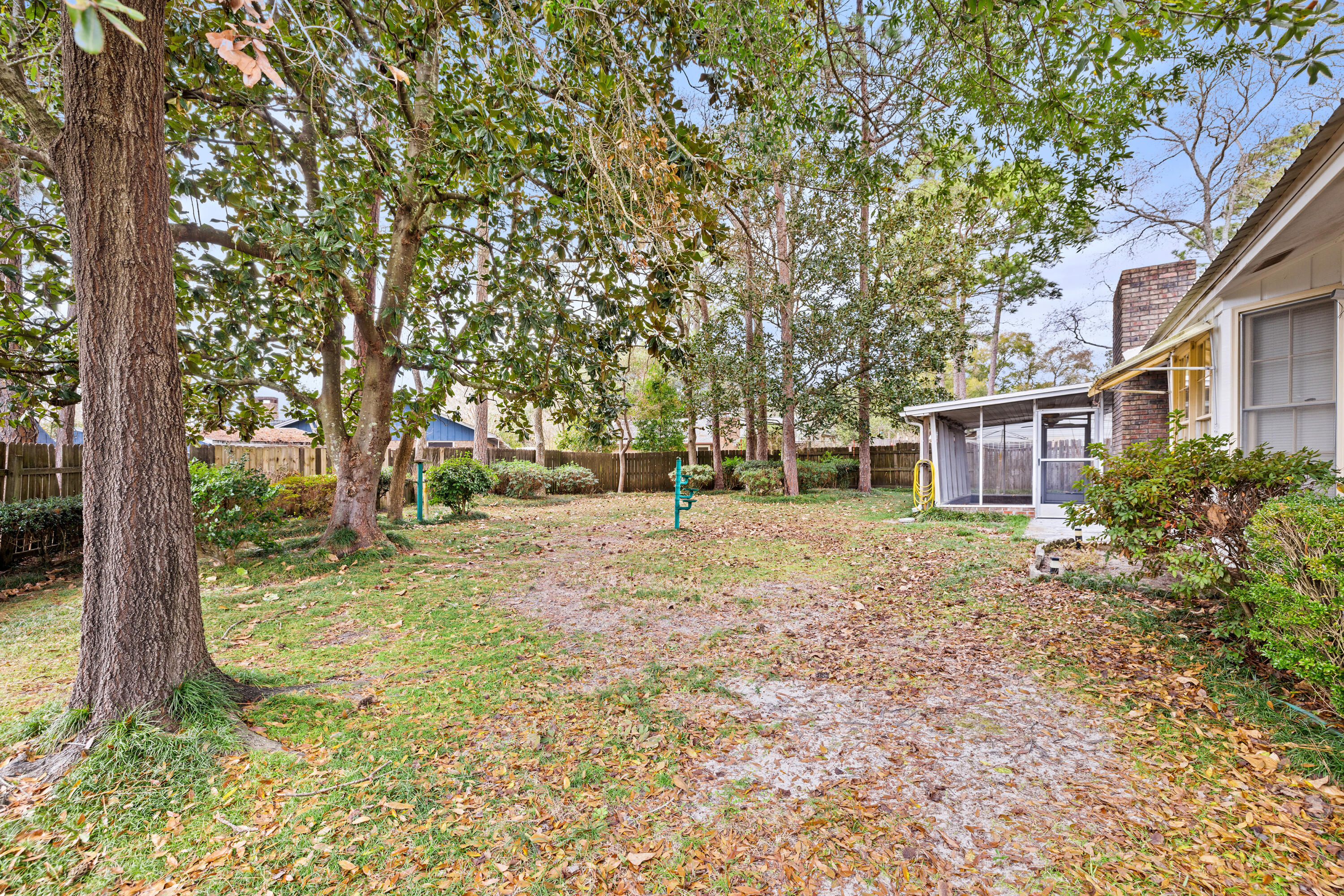 PALM ESTATES UNIT 3 - Residential