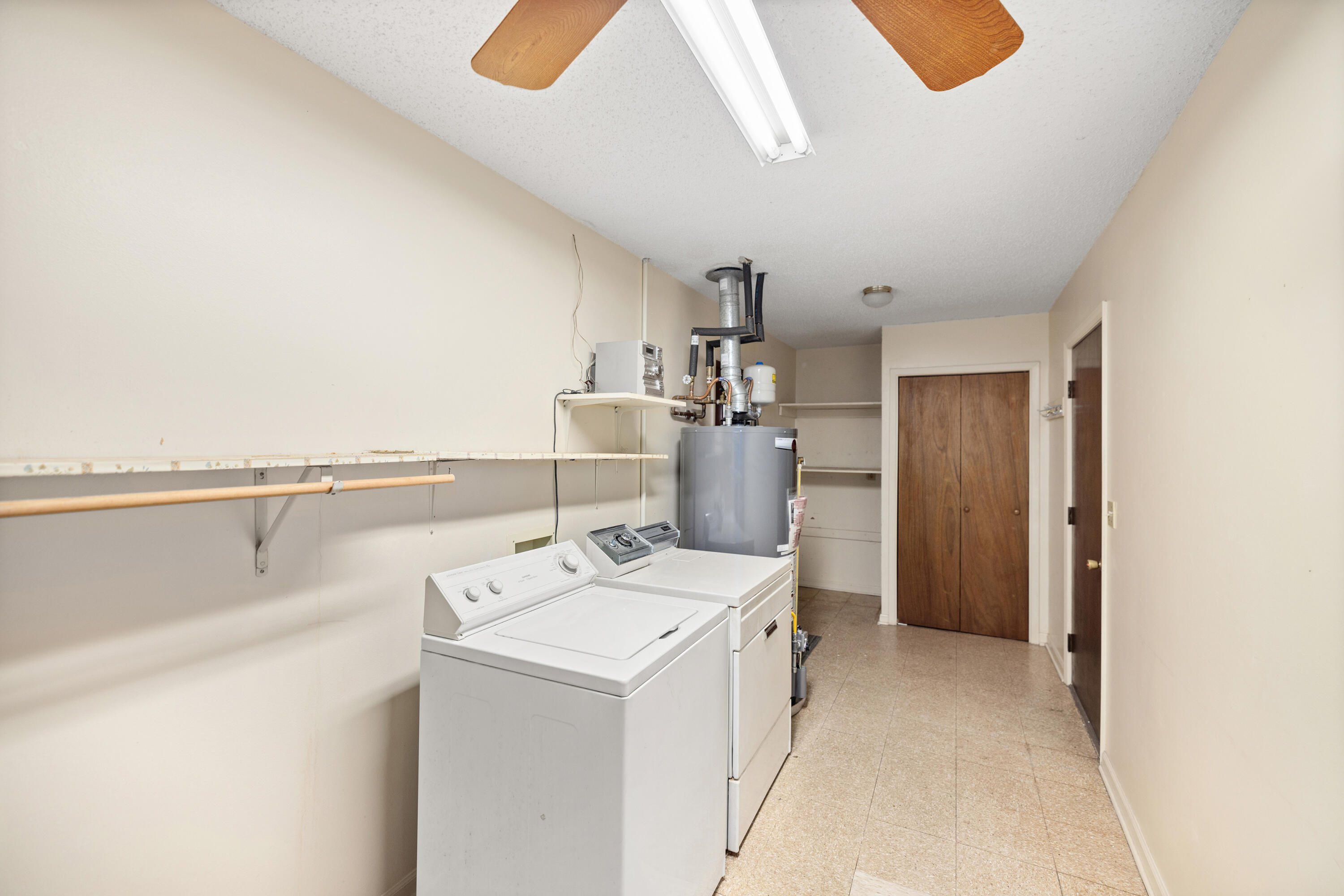 PALM ESTATES UNIT 3 - Residential