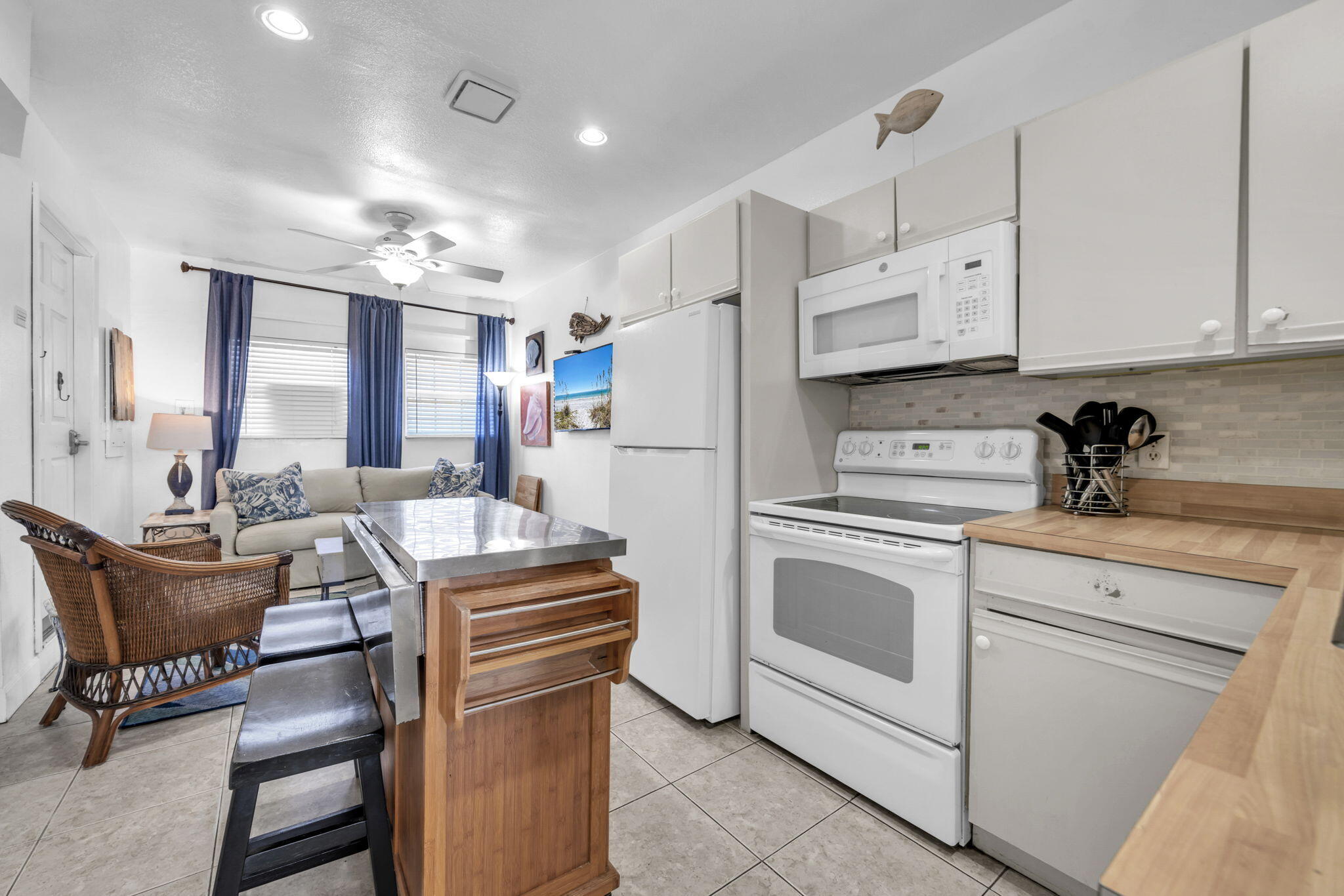 Sanddollar Townhomes - Residential