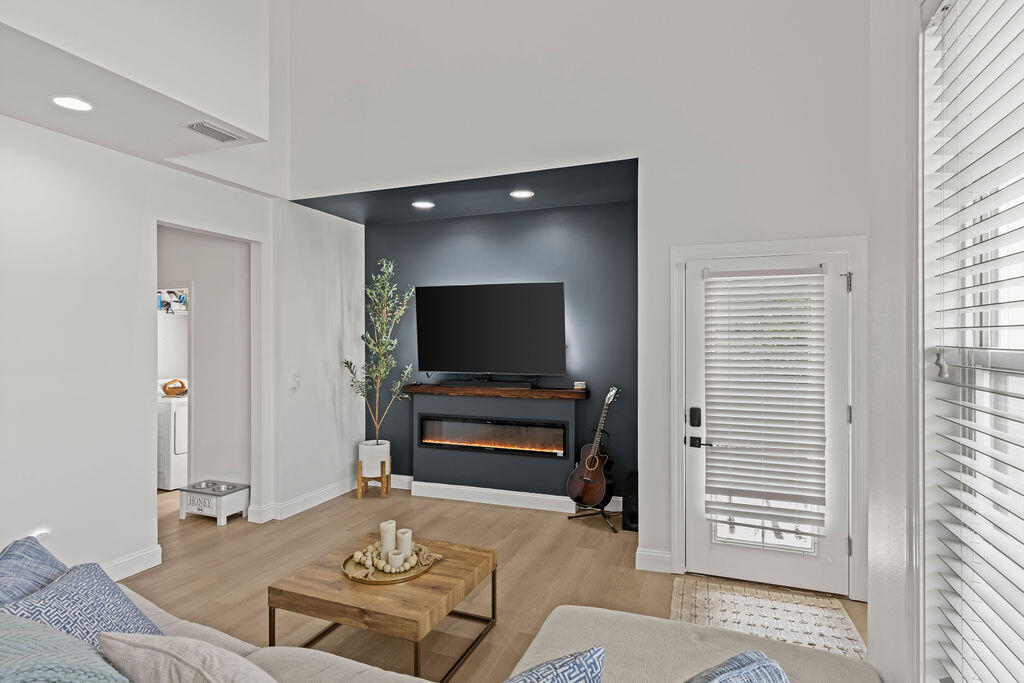 TUSCANY S/D - Residential Lease