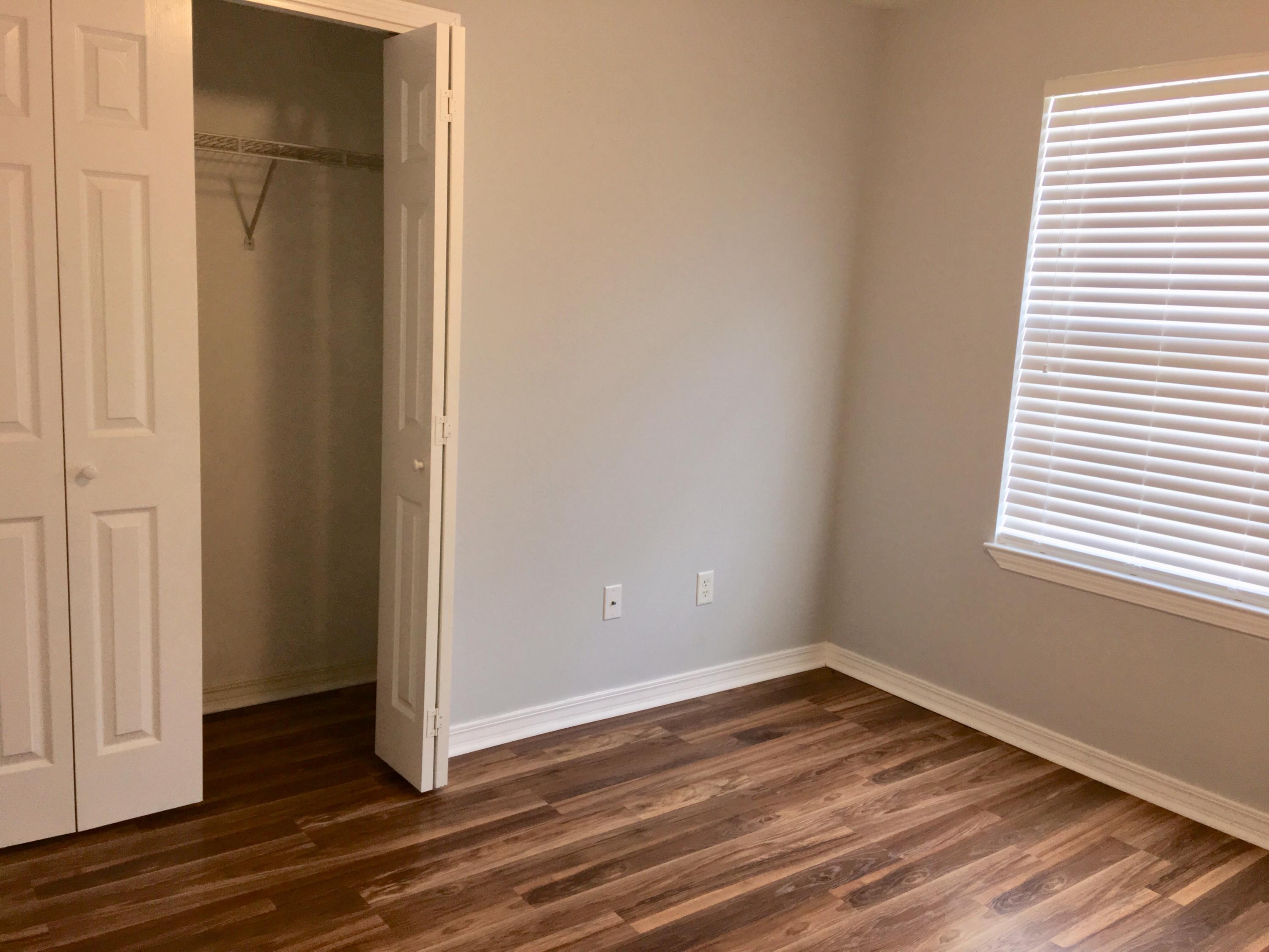 SOUTHWAY ESTATES 1ST ADDN - Residential