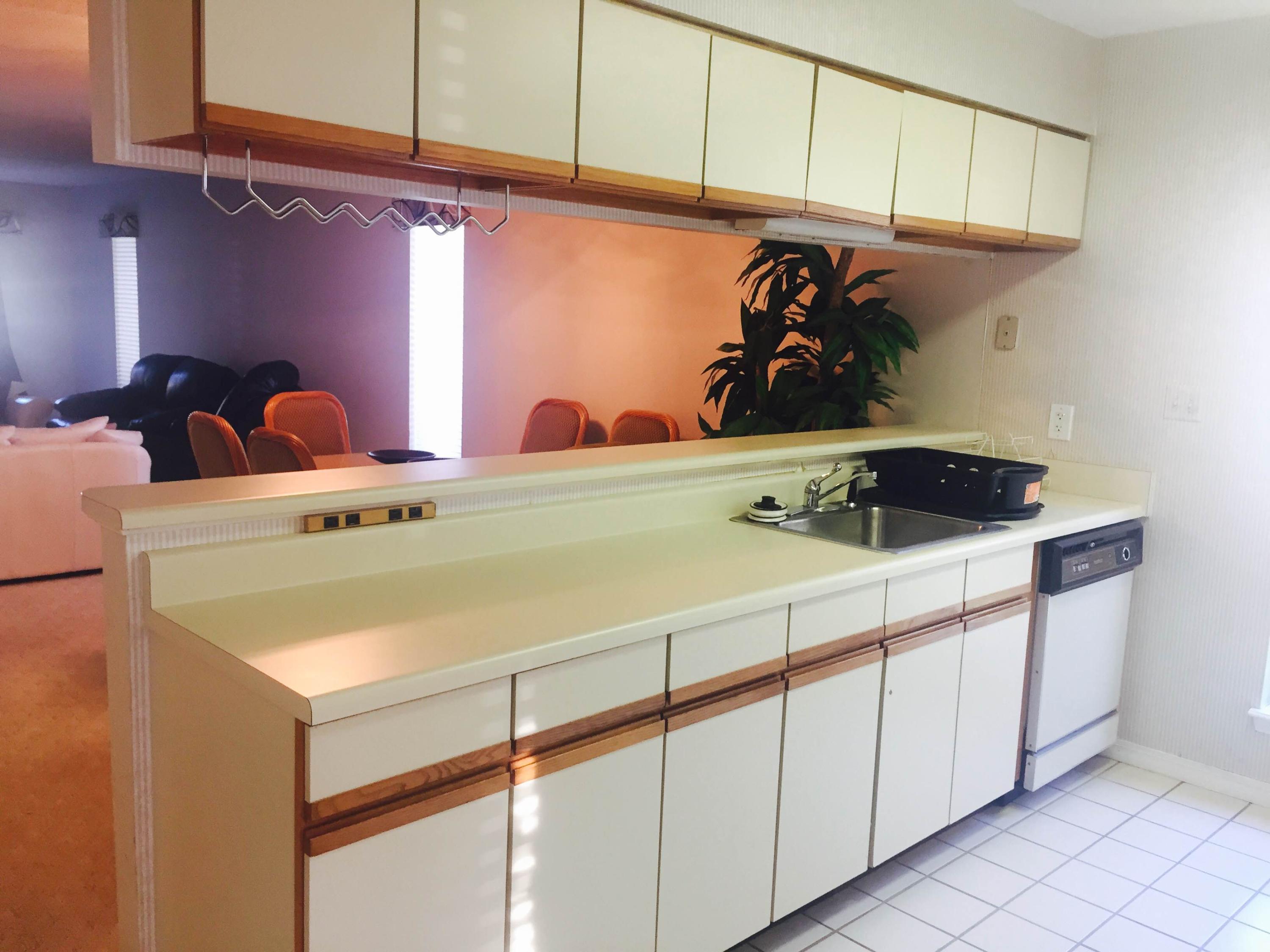 MAGNOLIA BAY CLUB T/H PH 1 - Residential Lease