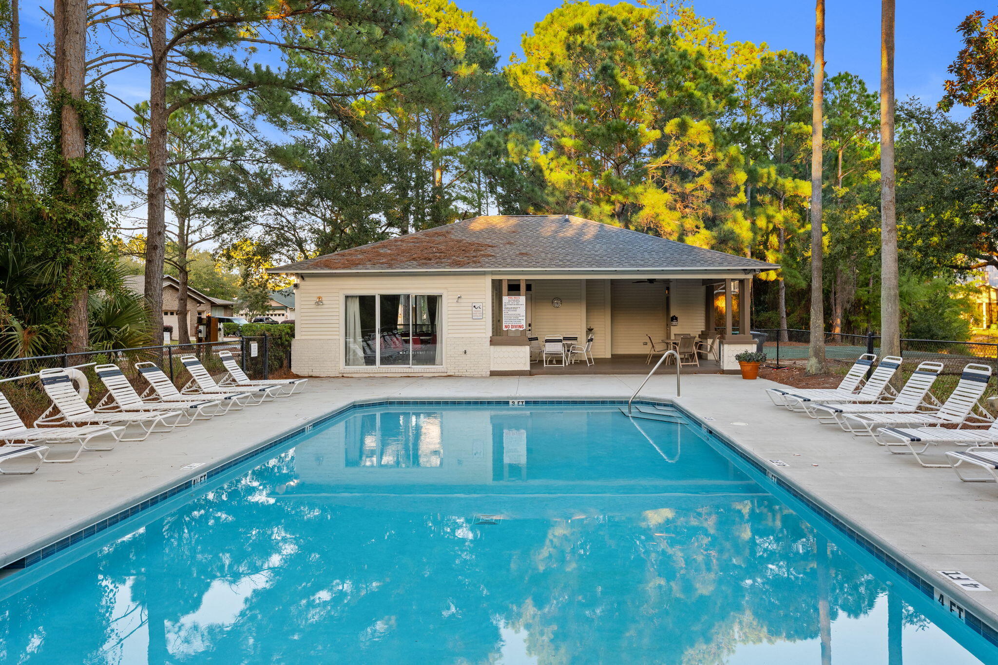 ESCADA - Residential