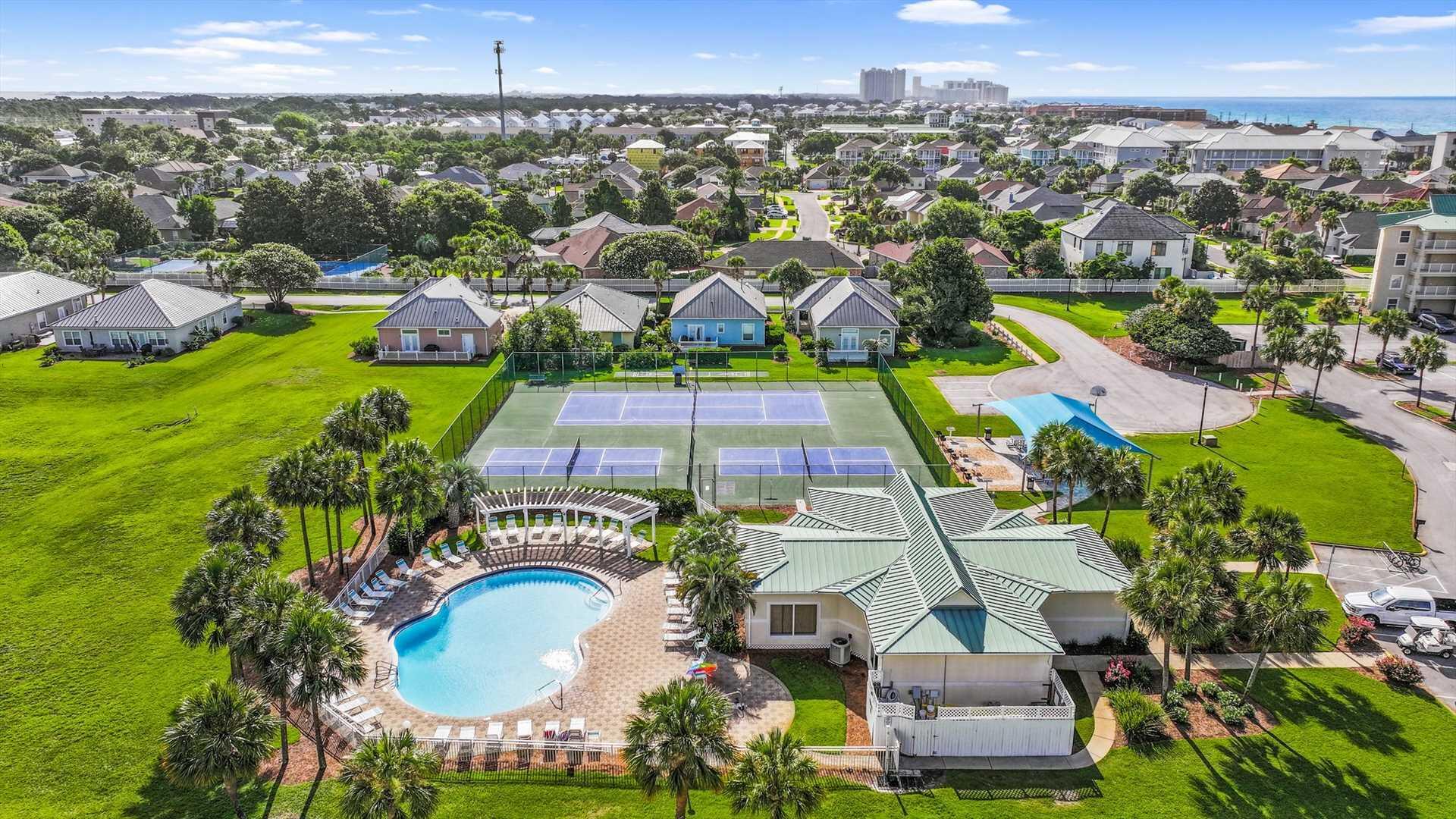 Maravilla Condominiums - Residential
