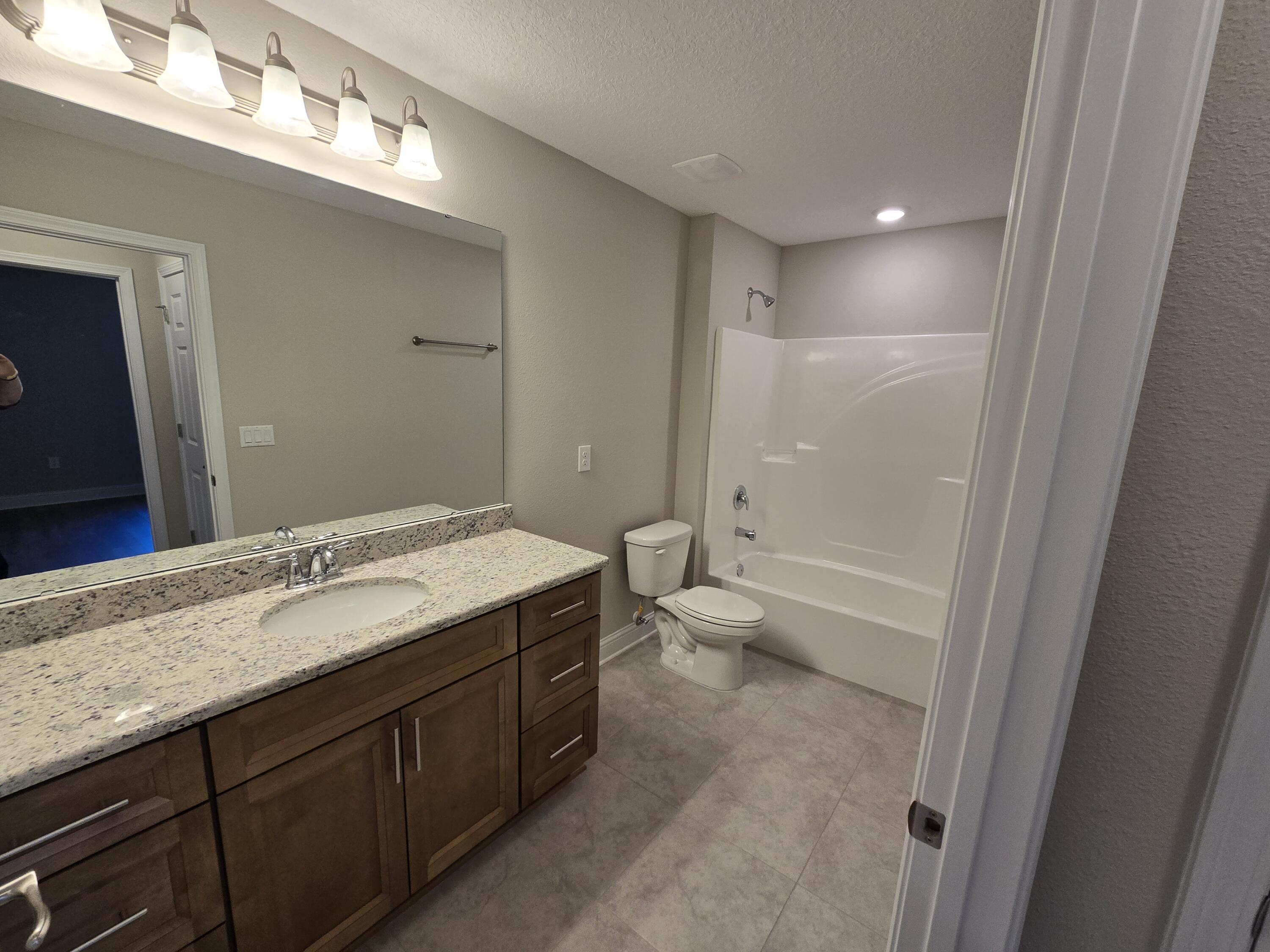 Nature Lake - Residential