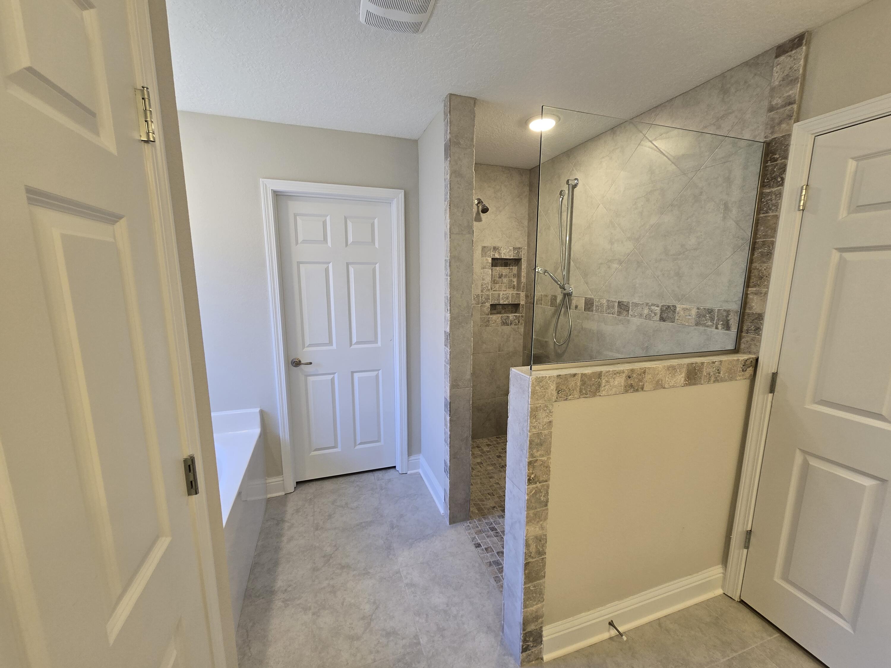 Nature Lake - Residential