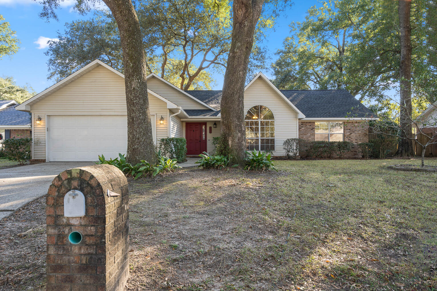 BELLE MEADOW - Residential