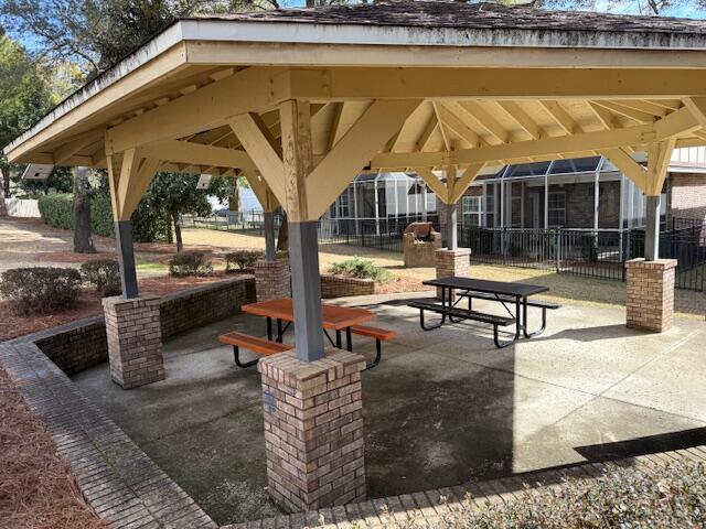 WALTON OAKS - Residential Lease