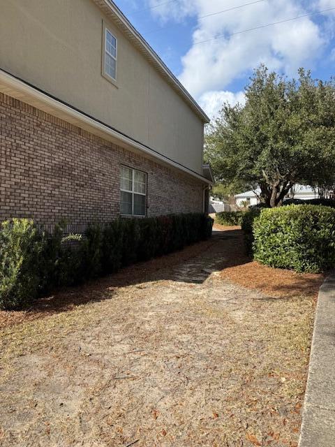 WALTON OAKS - Residential Lease