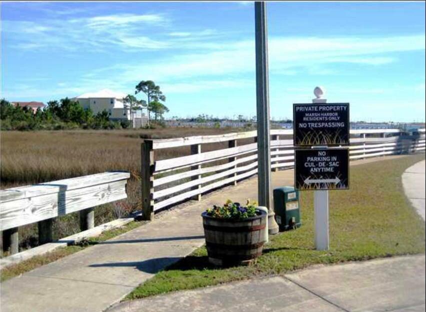MARSH HARBOR - Residential