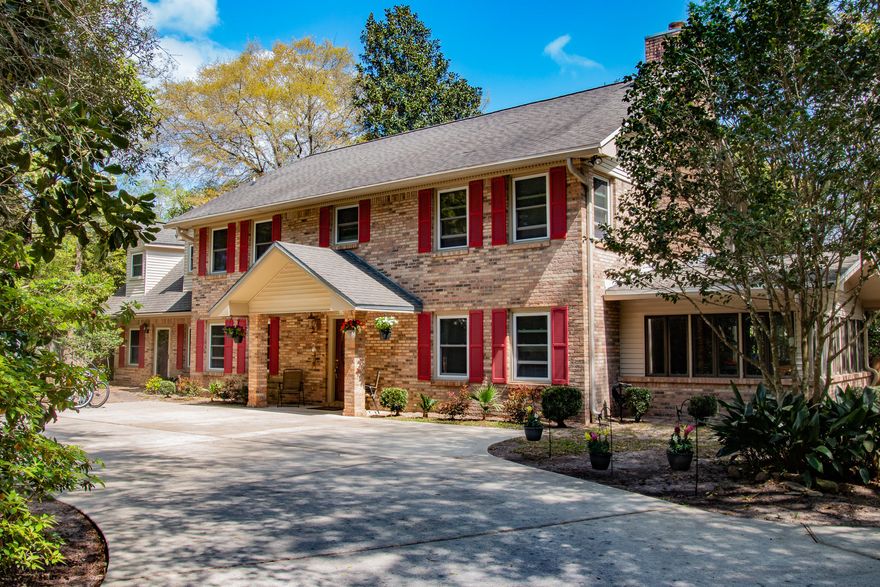 Hello, Is it me your looking for???? Space? Privacy? Storage? Well then look no further than 1454 The Crossings. This 5 bedroom (yes 5 bedrooms), 3 bath home has all that AND sits on a .73 acre lot with 3800+ SF of living area!!! Follow the long private drive through the beautiful foliage to reveal lots of parking and this lovely home! Upon entering the home you are met with an expansive foyer and a beautiful staircase. To your right you will find the spacious living room with an electric fireplace and windows that provide lots of natural light. Just off of the living room is a cozy Florida room that would be perfect for morning coffee.