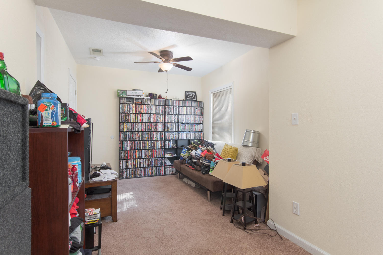 ELLIOTTS POINT - Residential