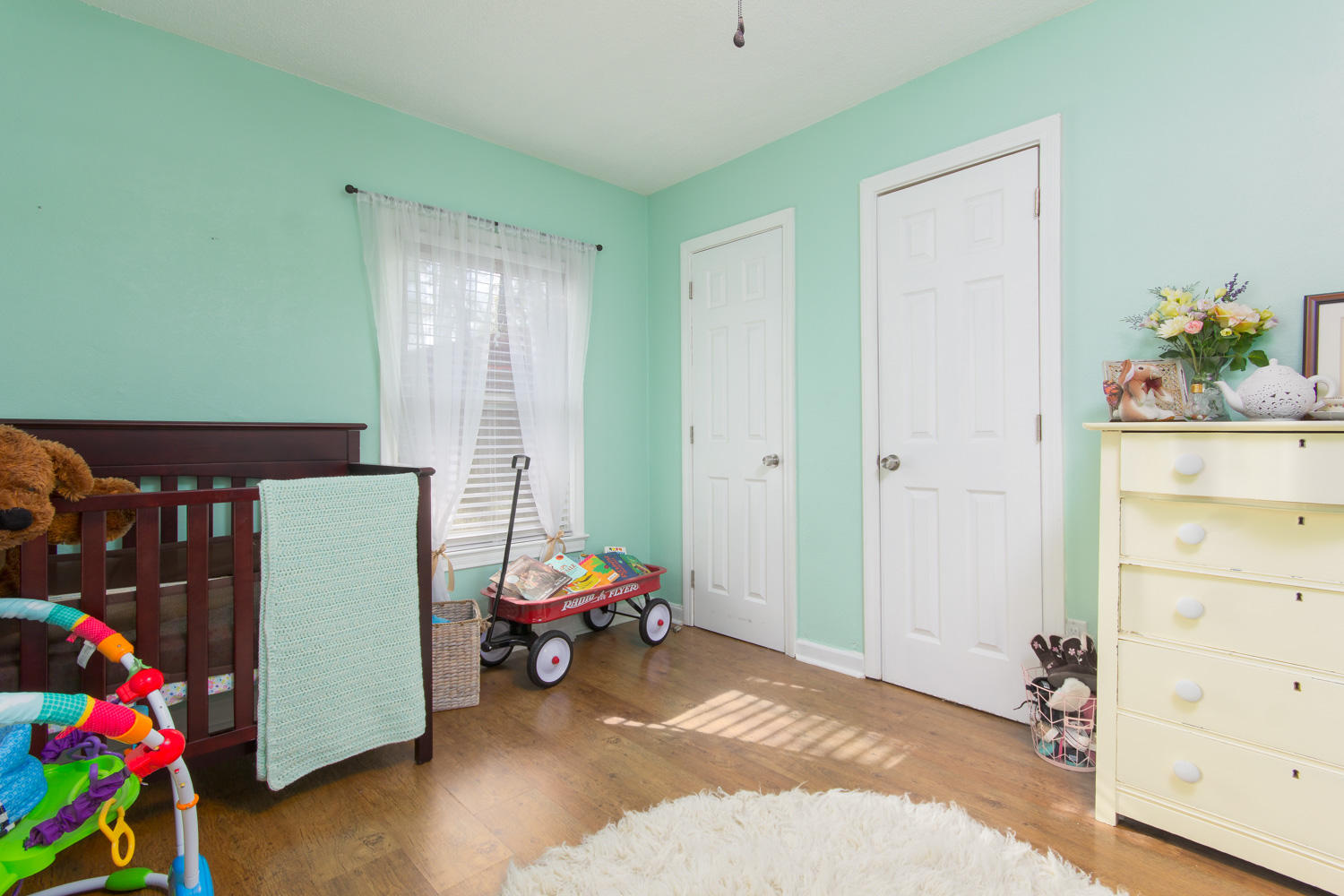 ELLIOTTS POINT - Residential