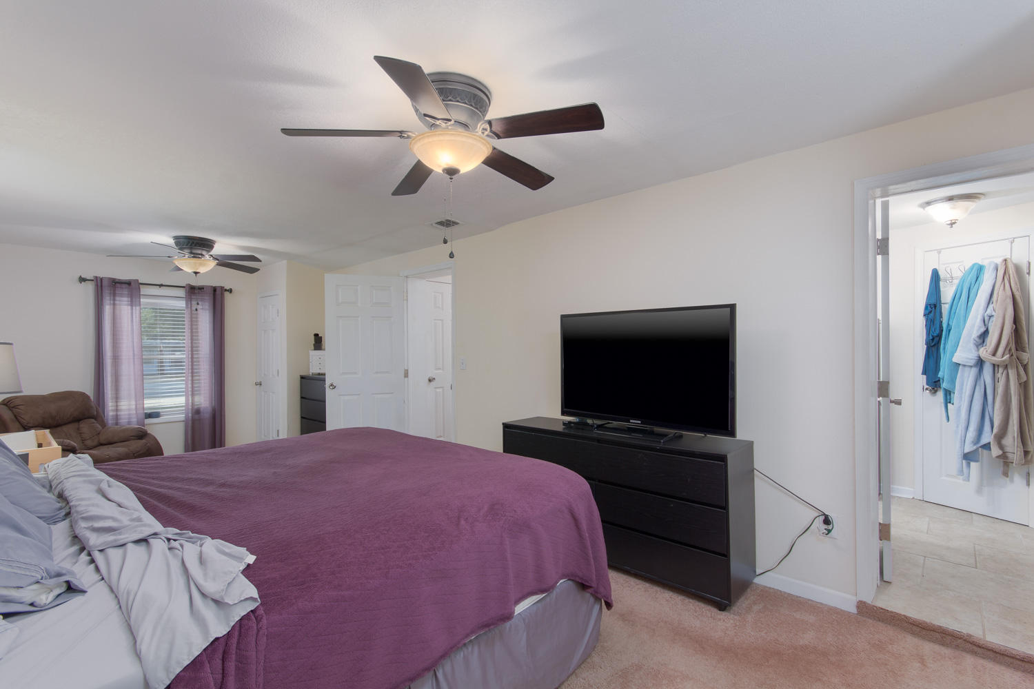 ELLIOTTS POINT - Residential