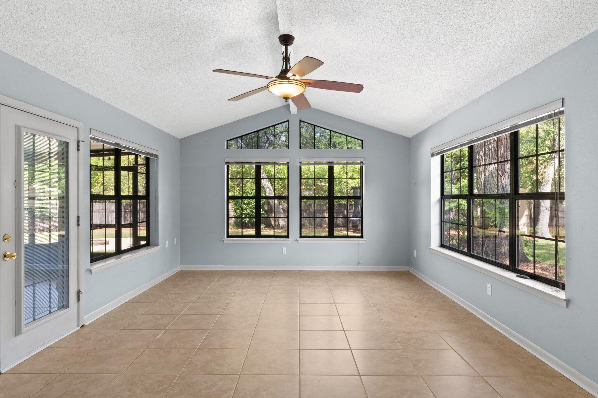 BLUEWATER BAY VILLAGE 1B - Residential