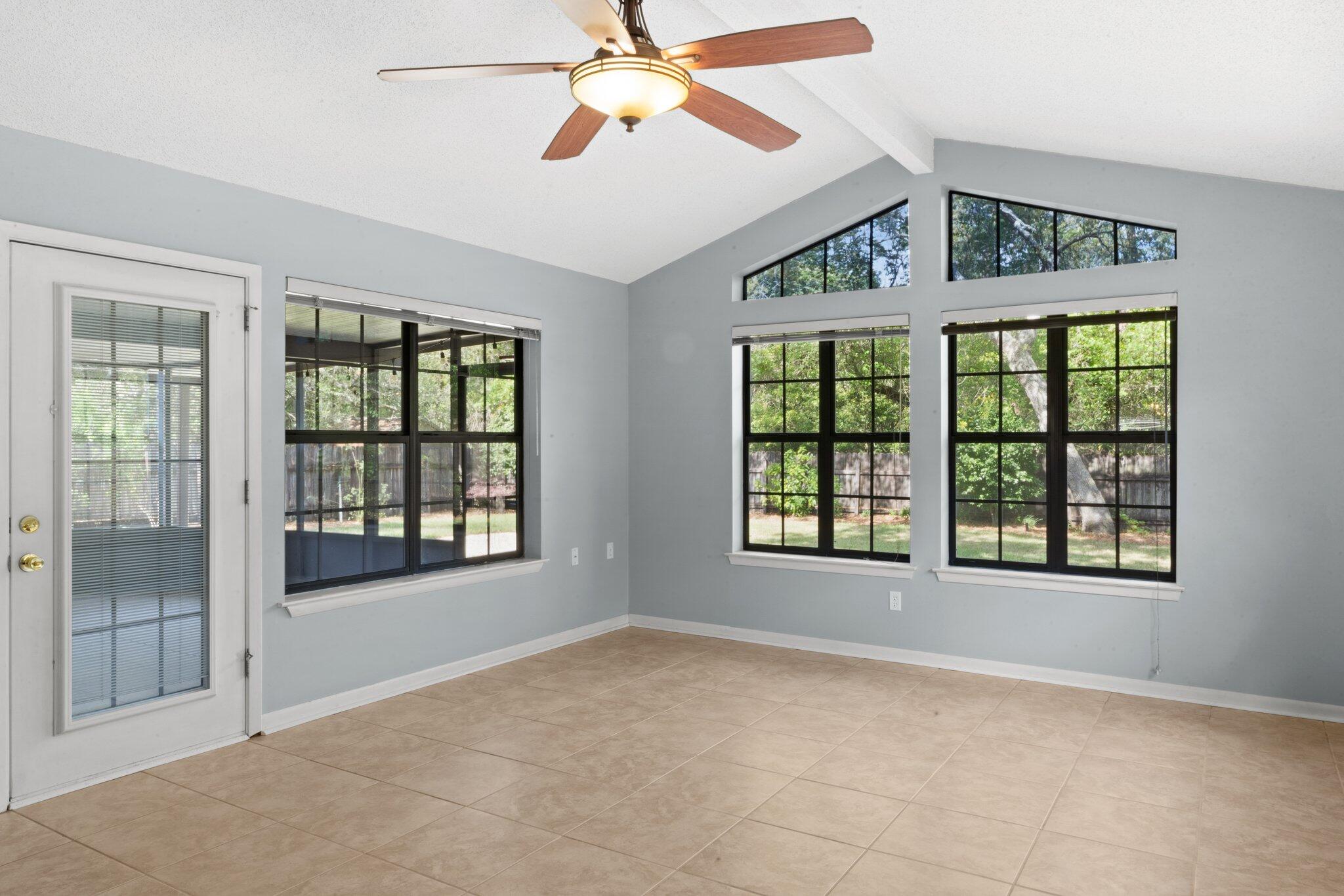BLUEWATER BAY VILLAGE 1B - Residential