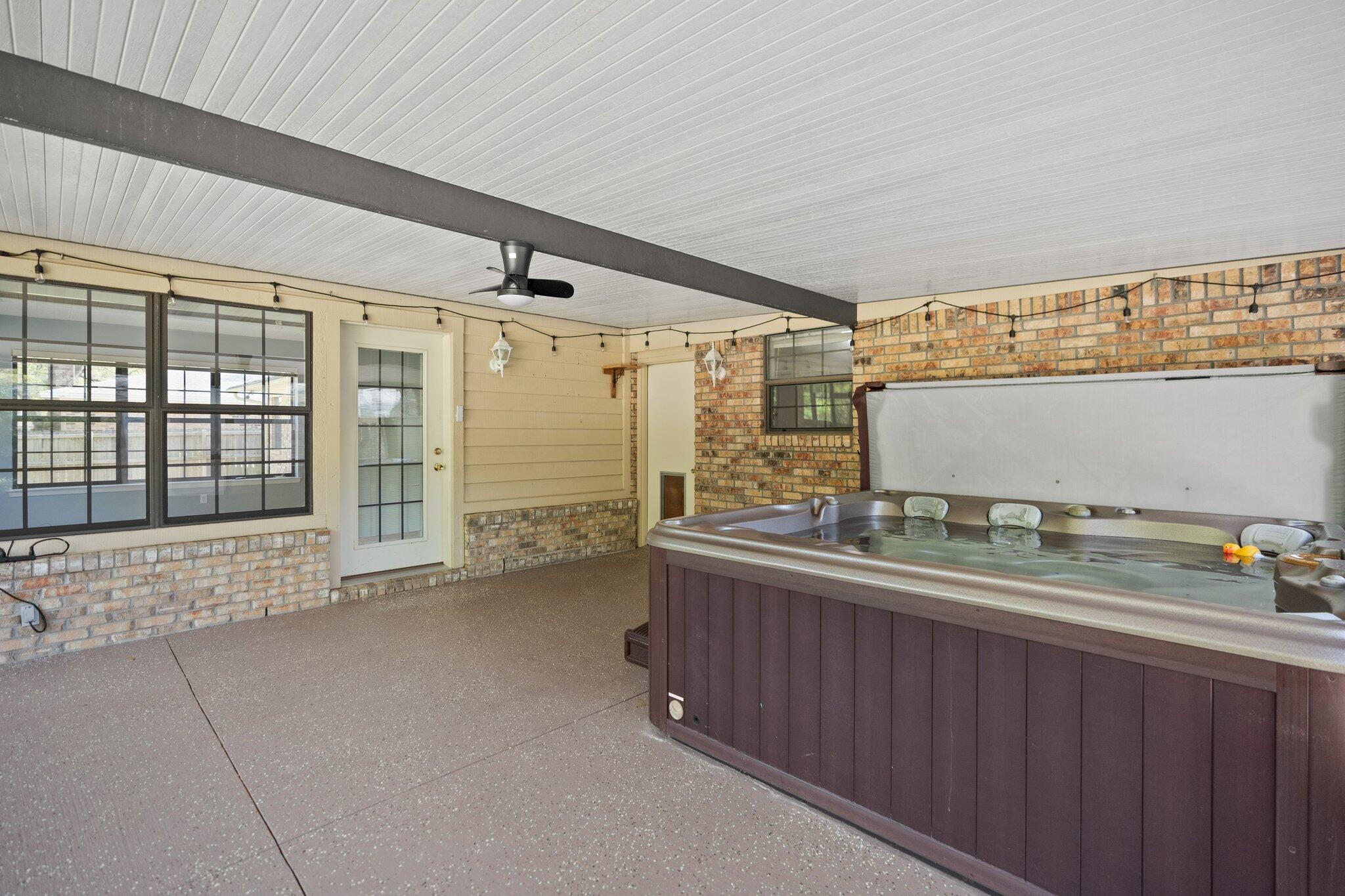 BLUEWATER BAY VILLAGE 1B - Residential