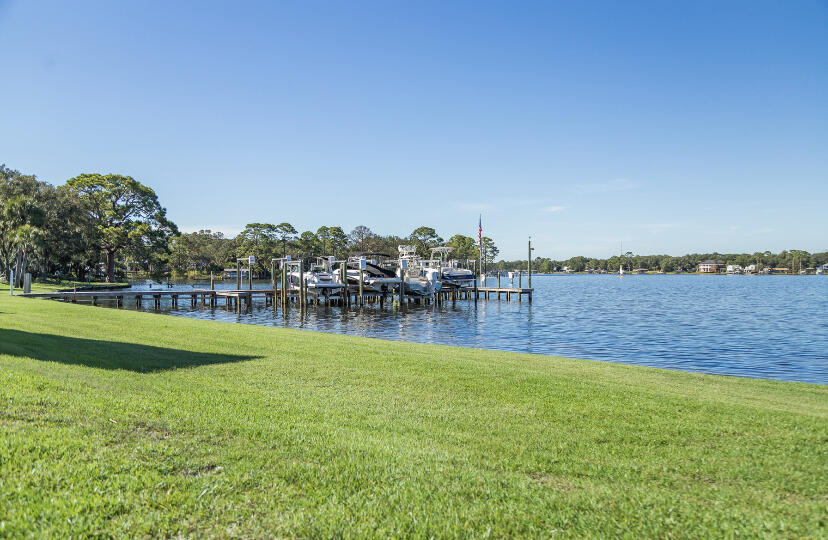 CAPTIVA COVE - Residential