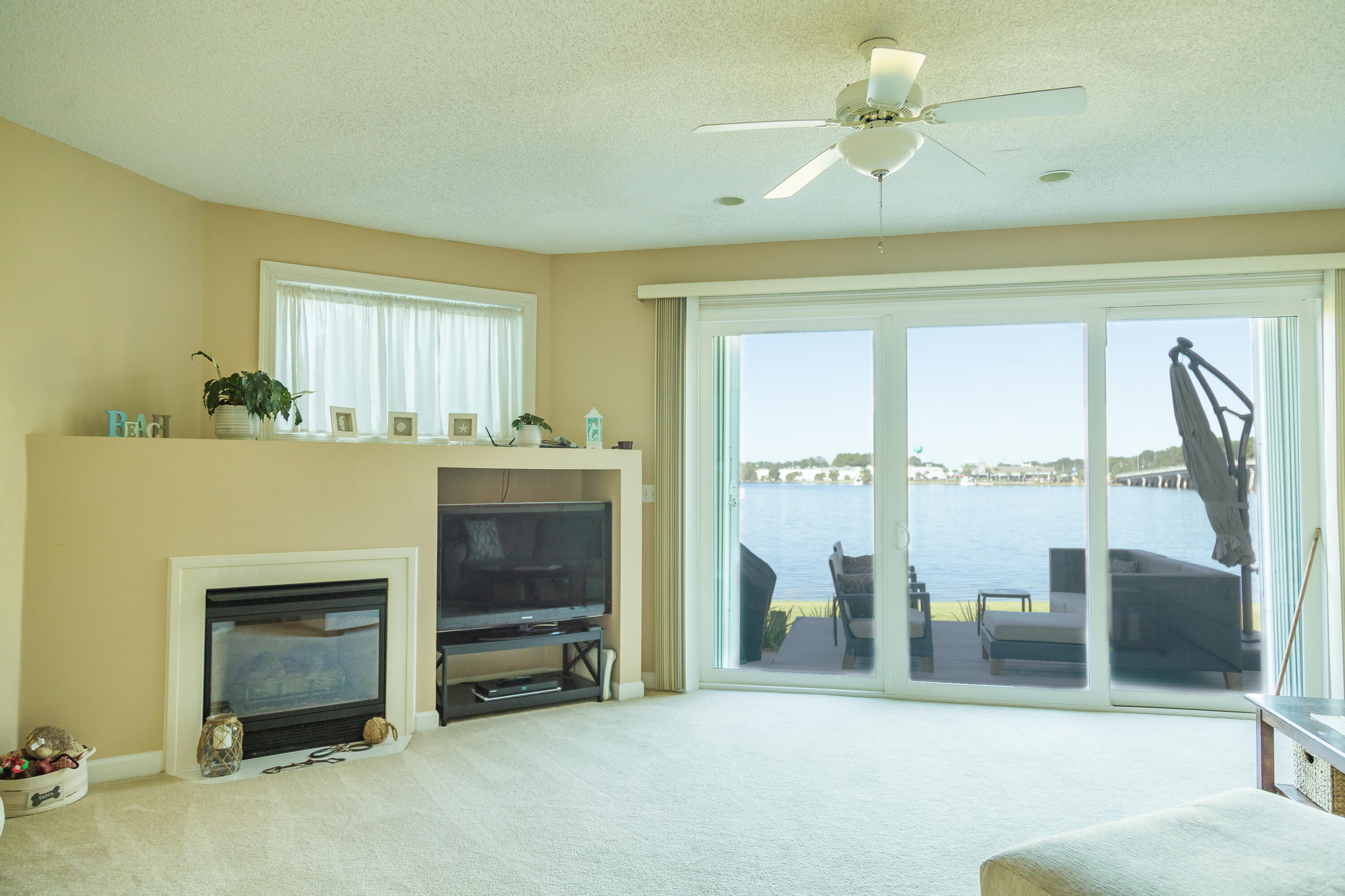 CAPTIVA COVE - Residential