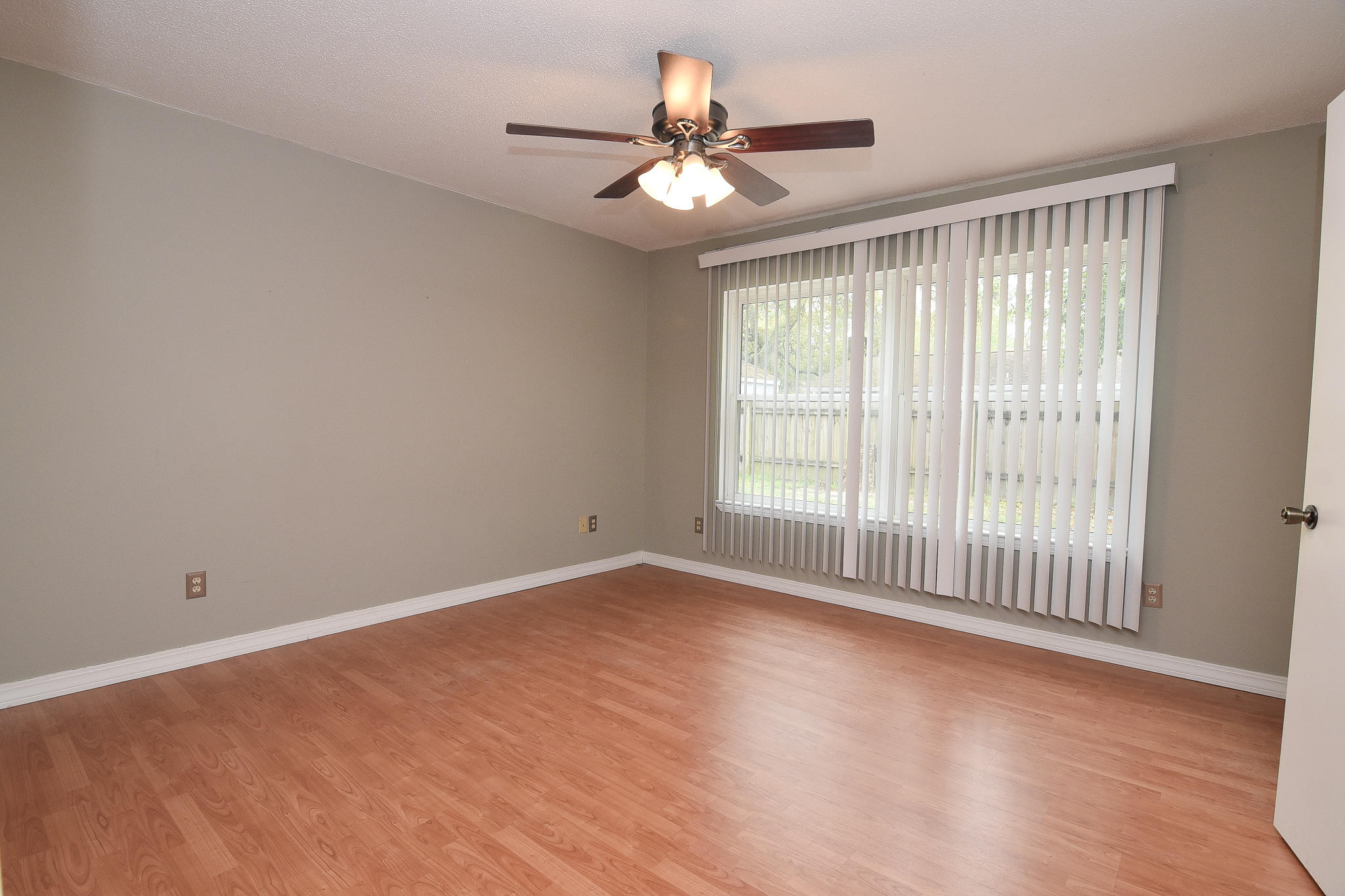 CREEKSIDE 5 - Residential