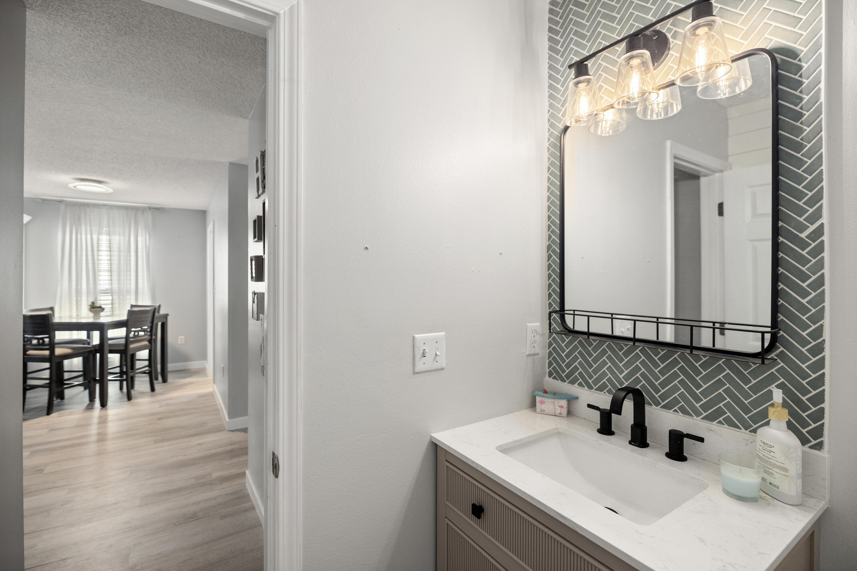 HUNTERS RUN S/D - Residential