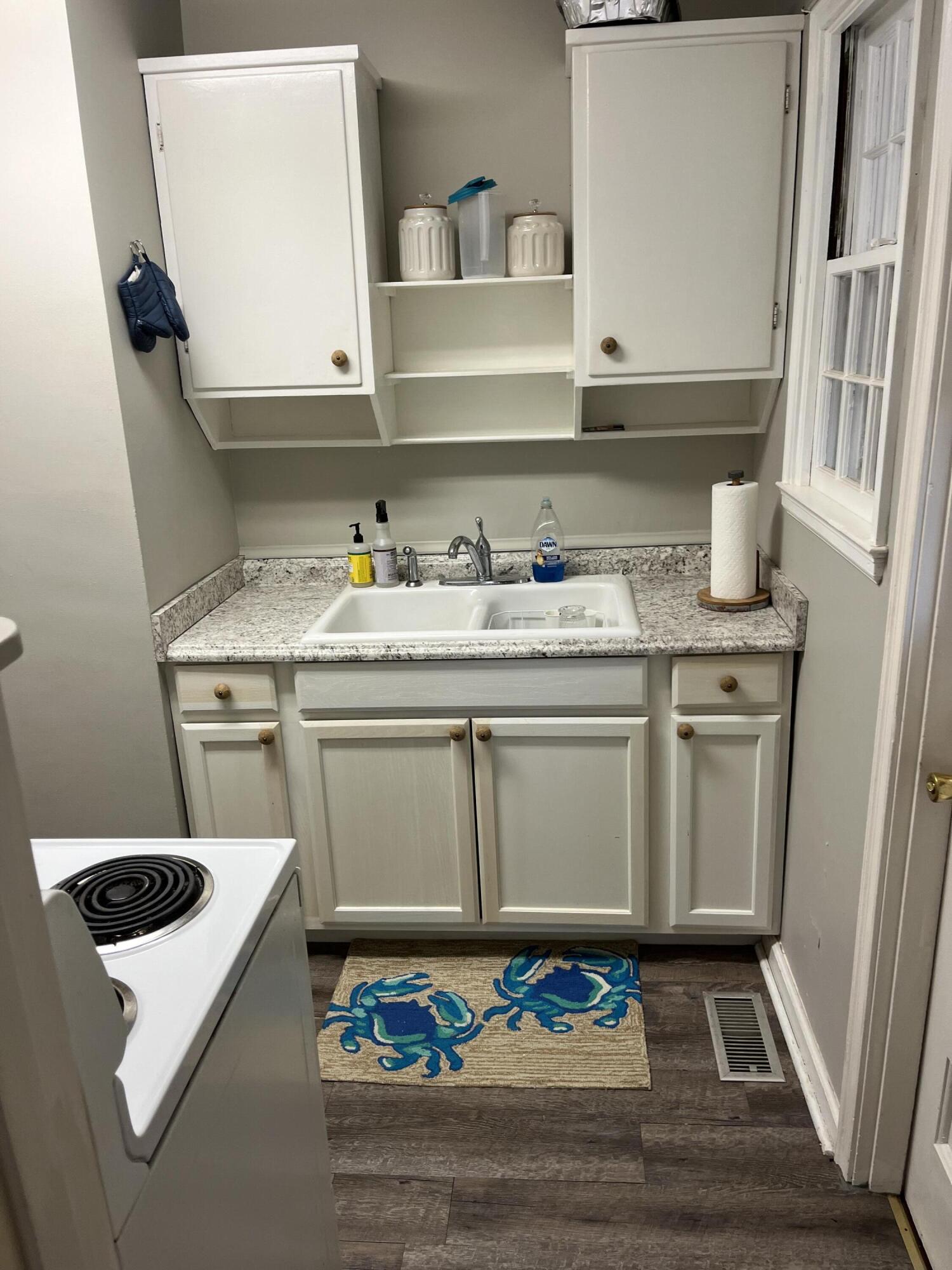 MCGUIGAN/ADAMS - Residential