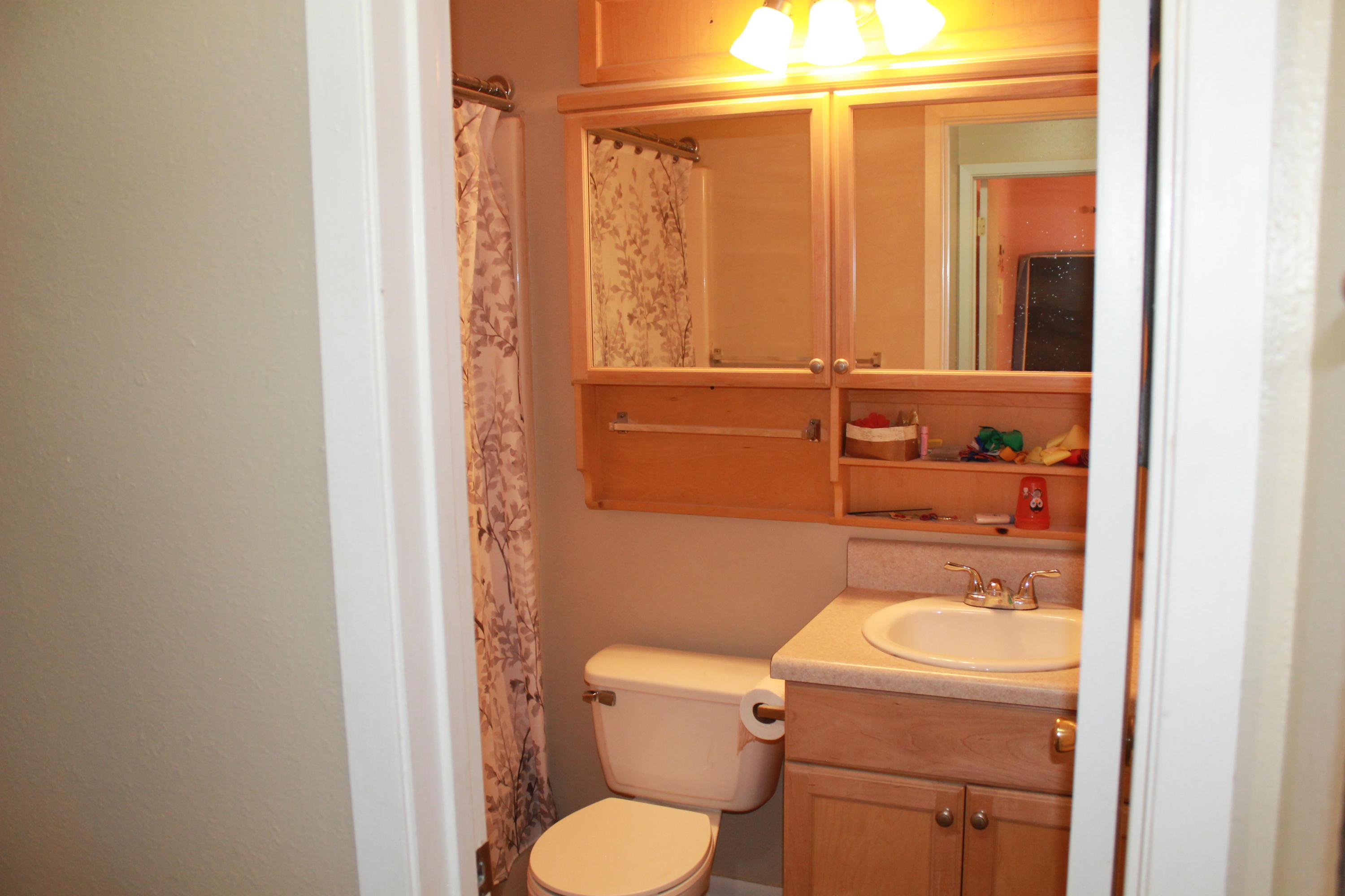 CREEKSIDE 2 - Residential Lease