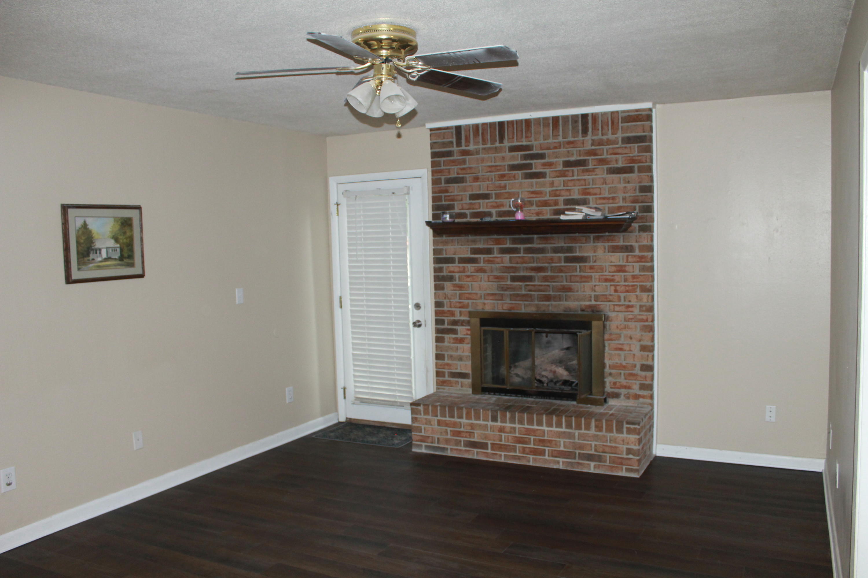 CREEKSIDE 2 - Residential Lease