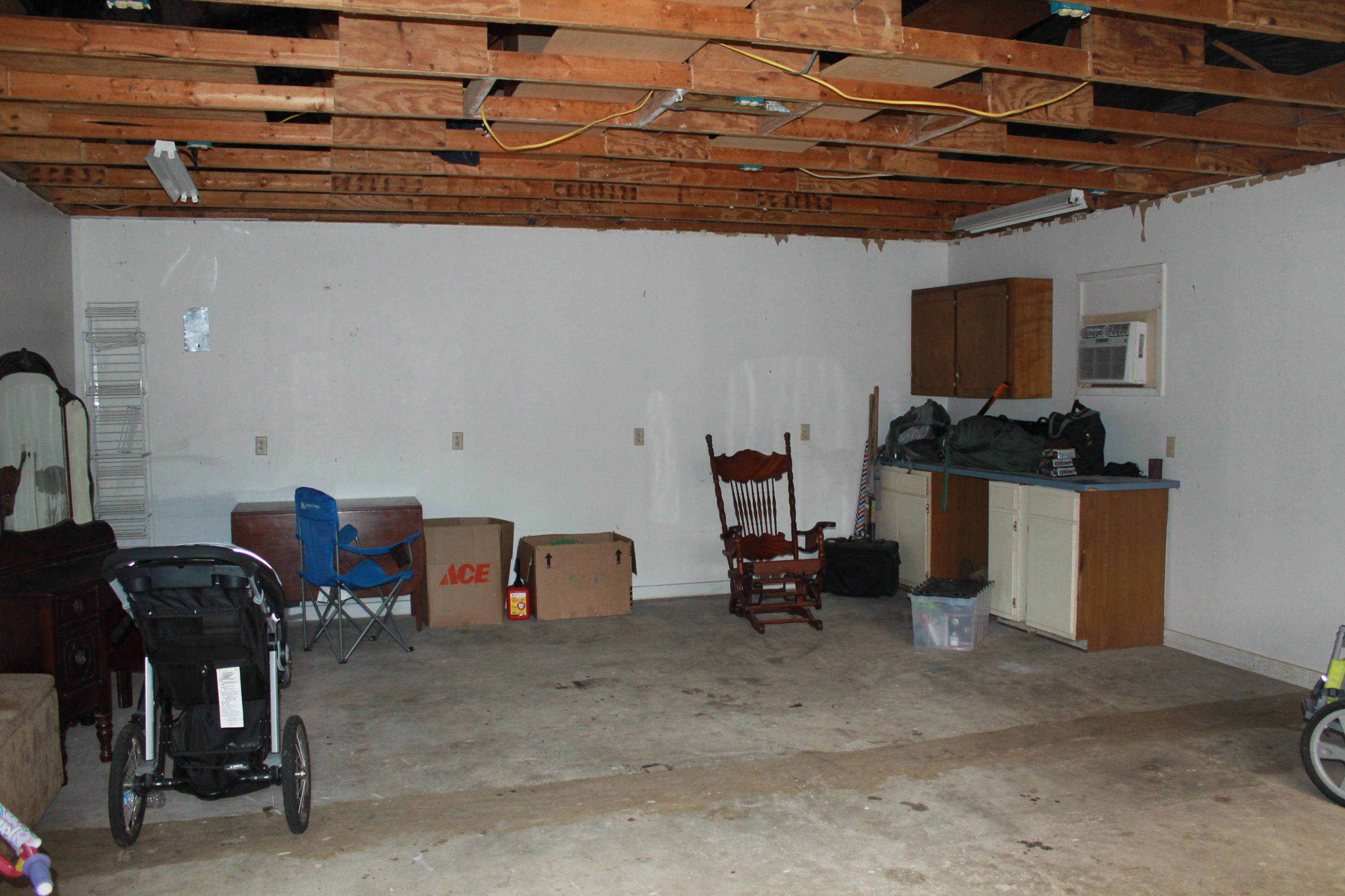 CREEKSIDE 2 - Residential Lease