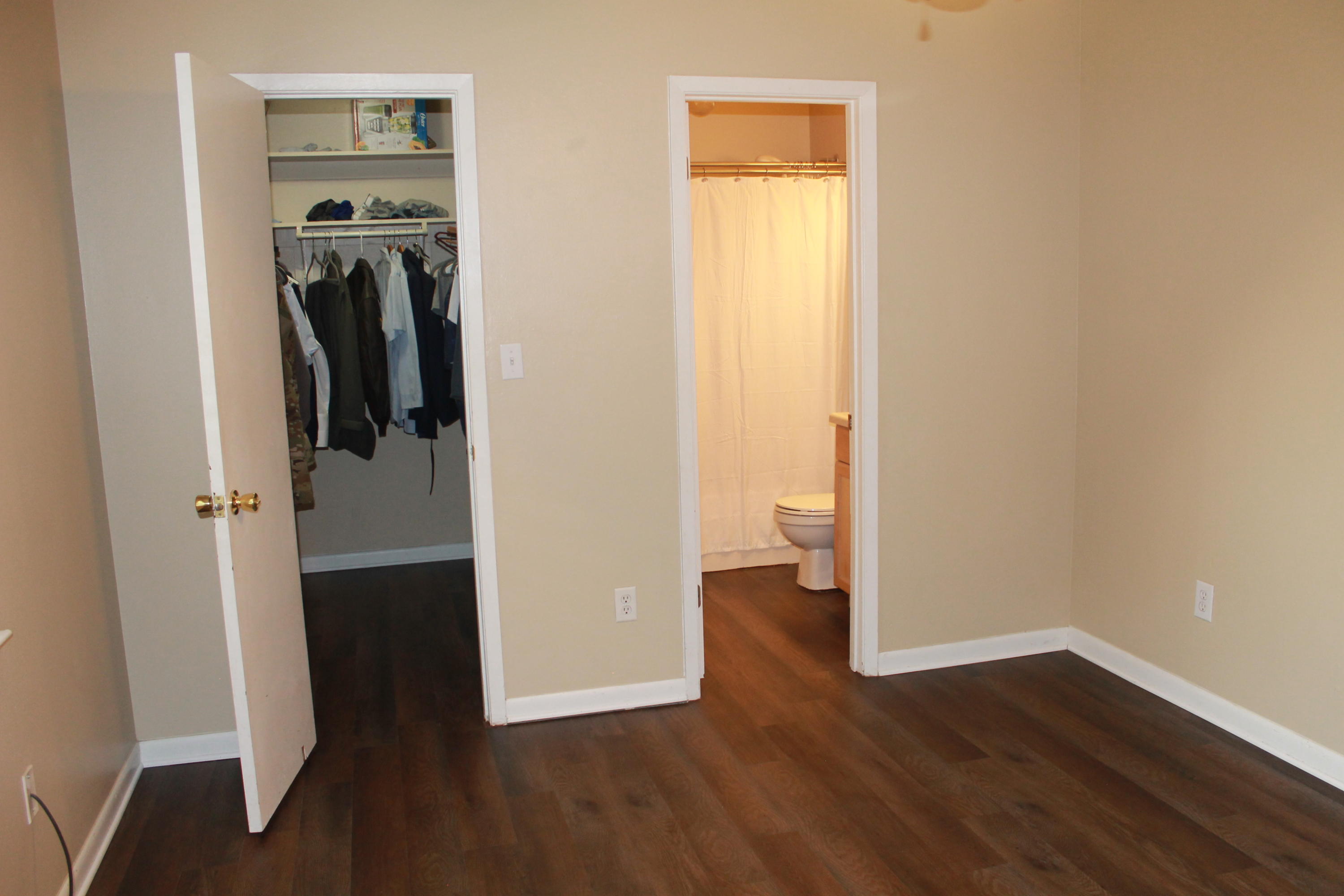 CREEKSIDE 2 - Residential Lease