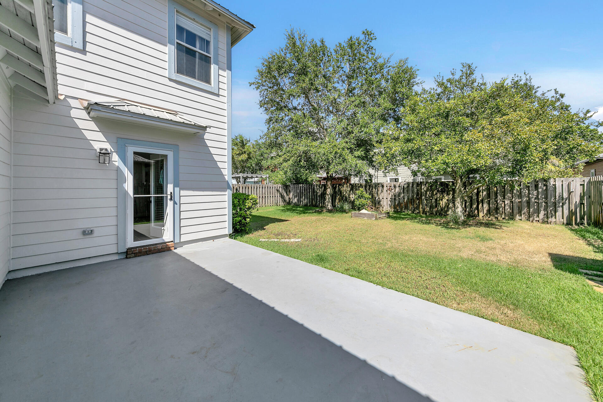 EAGLE BAY - Residential