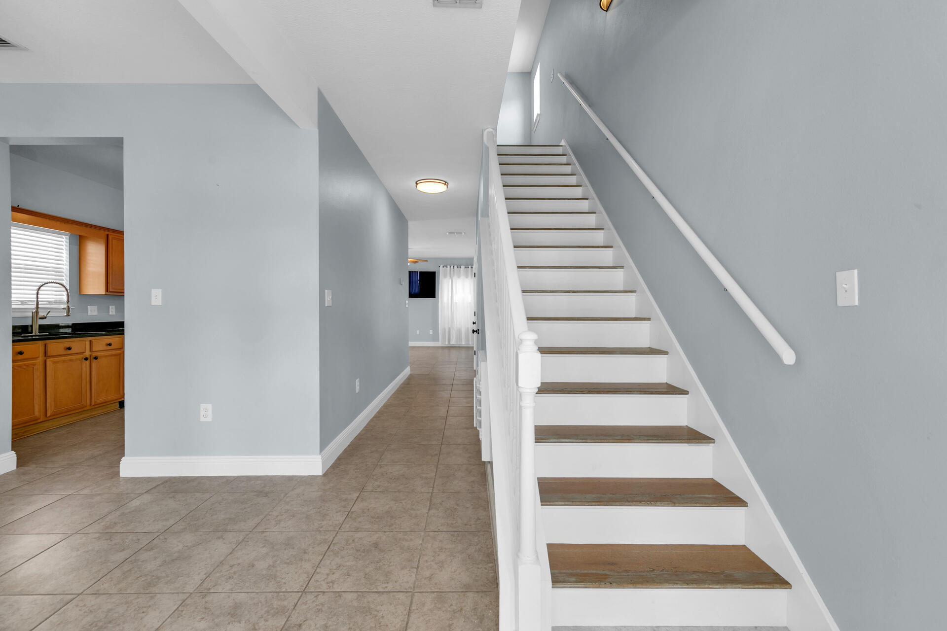 EAGLE BAY - Residential