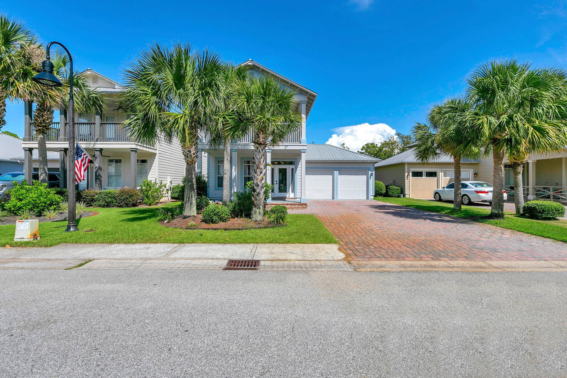 EAGLE BAY - Residential
