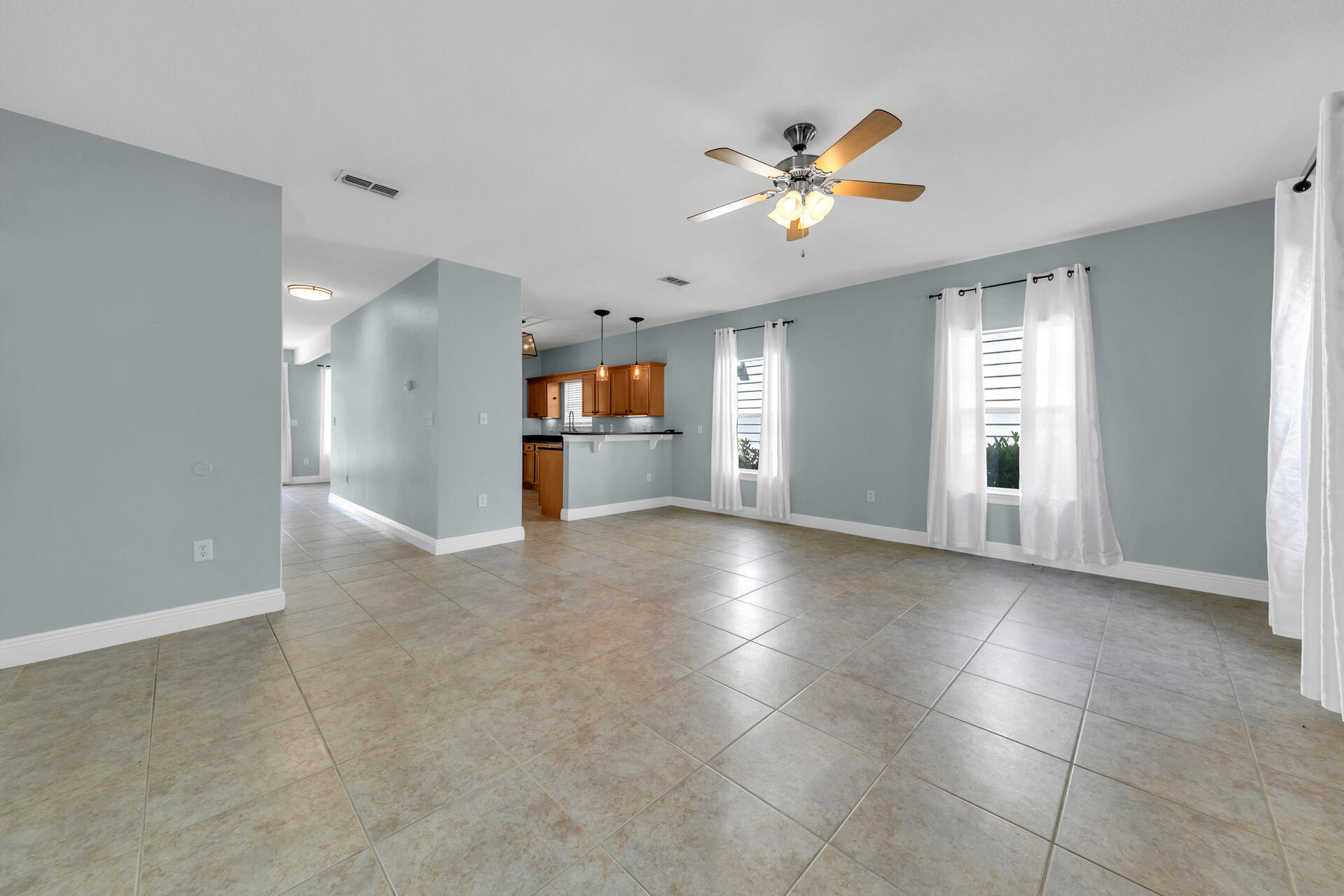EAGLE BAY - Residential