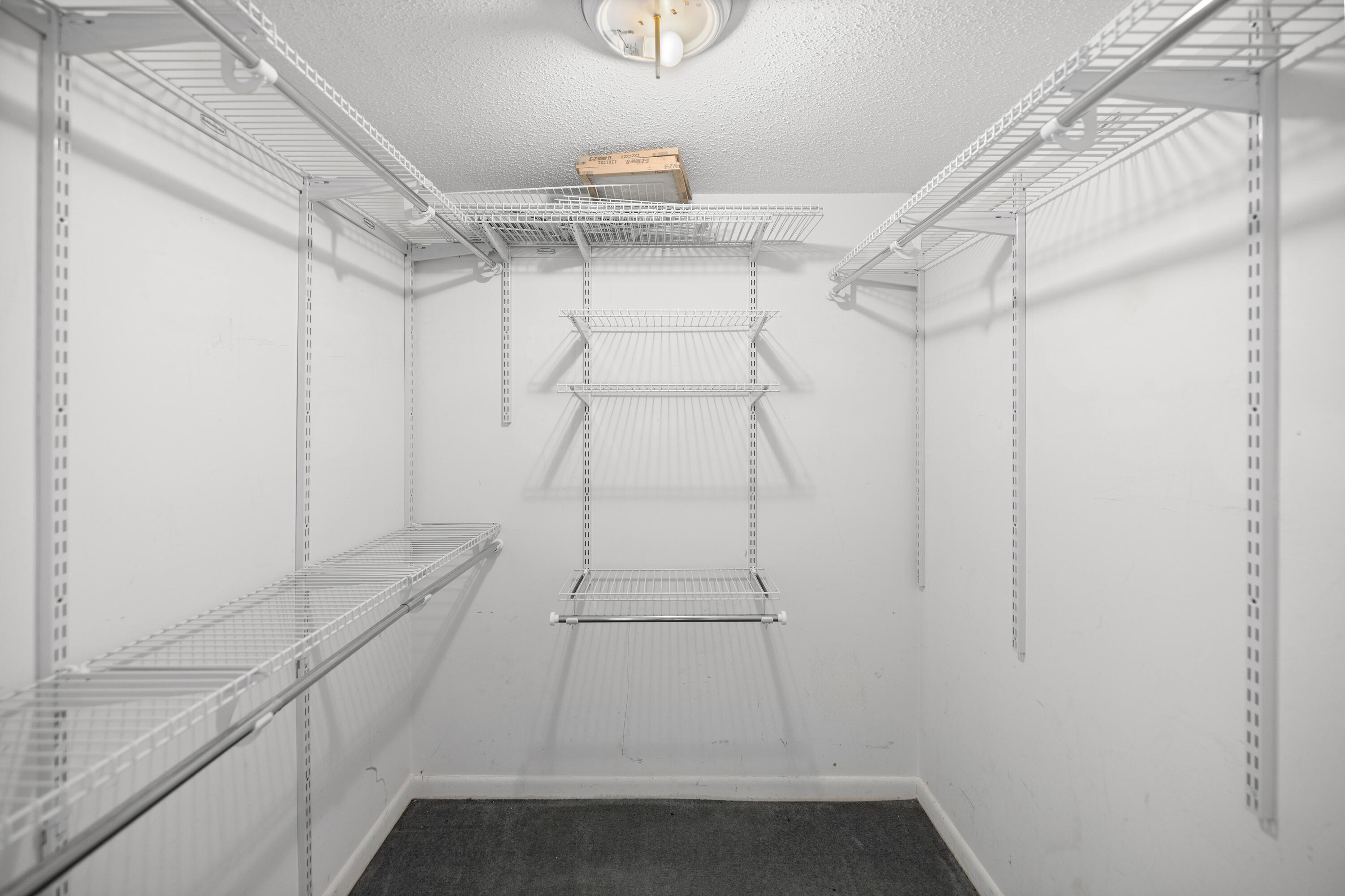 LAKE LORRAINE ESTATES 2 - Residential