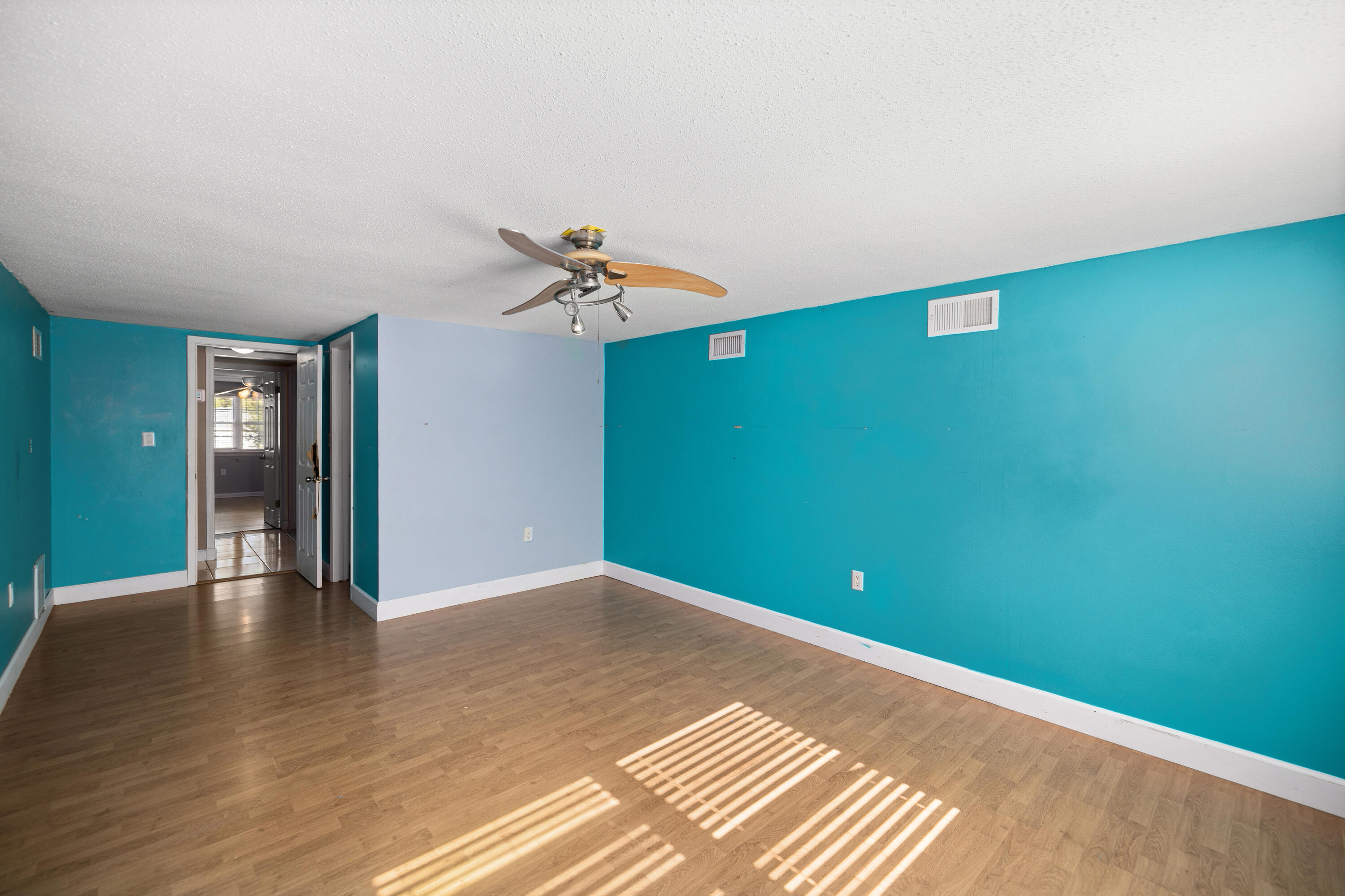 LAKE LORRAINE ESTATES 2 - Residential