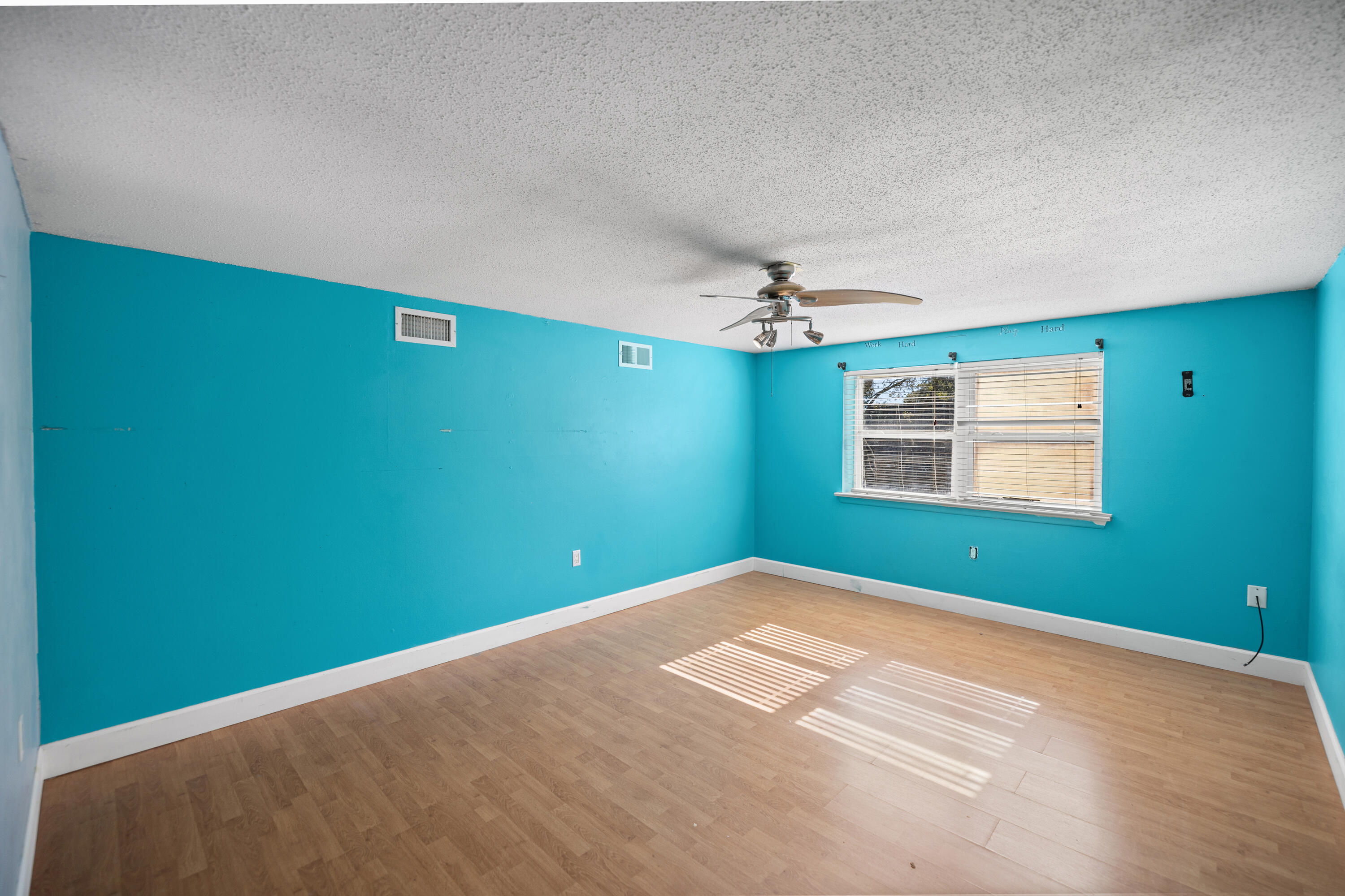 LAKE LORRAINE ESTATES 2 - Residential