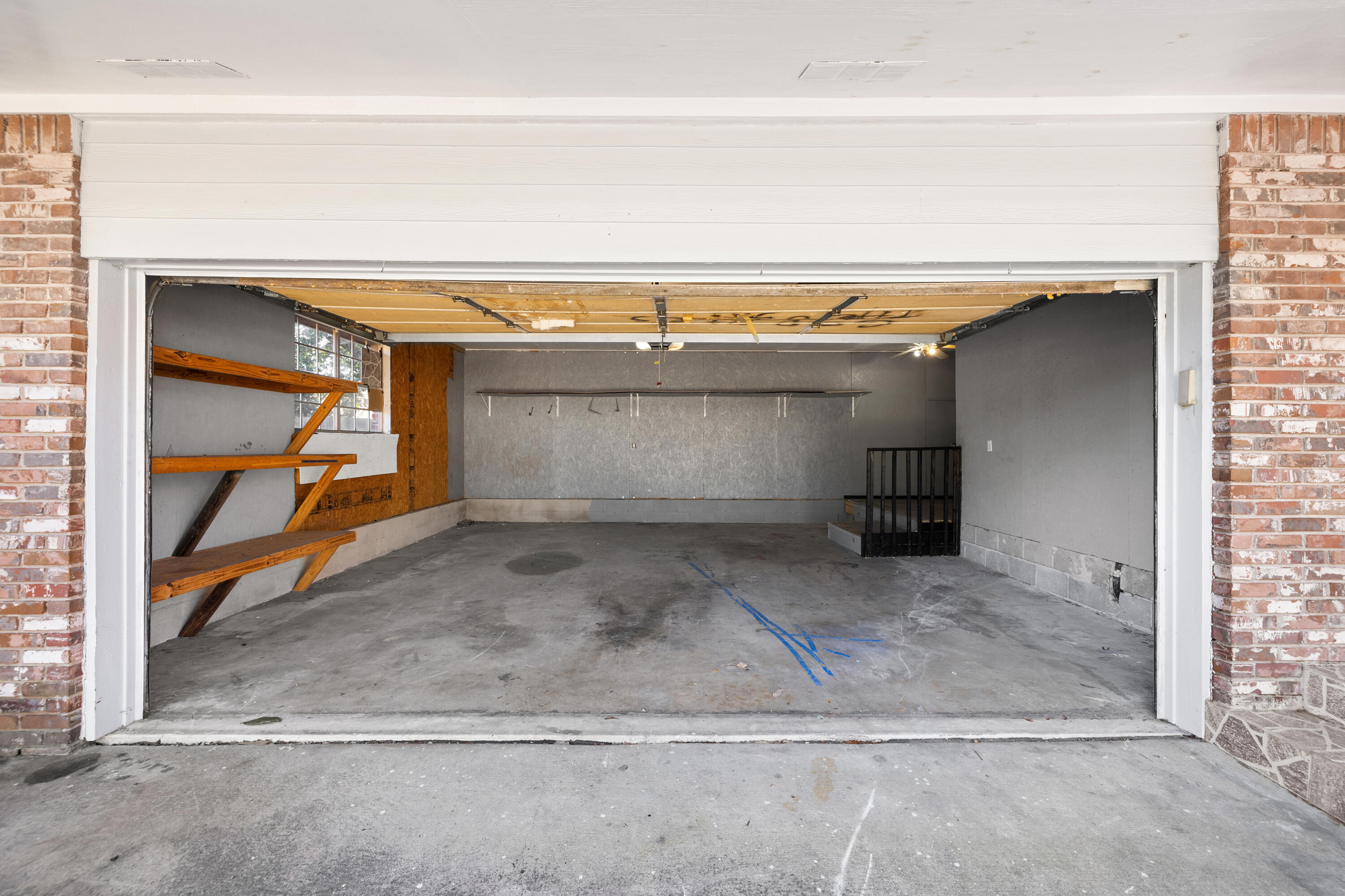 LAKE LORRAINE ESTATES 2 - Residential