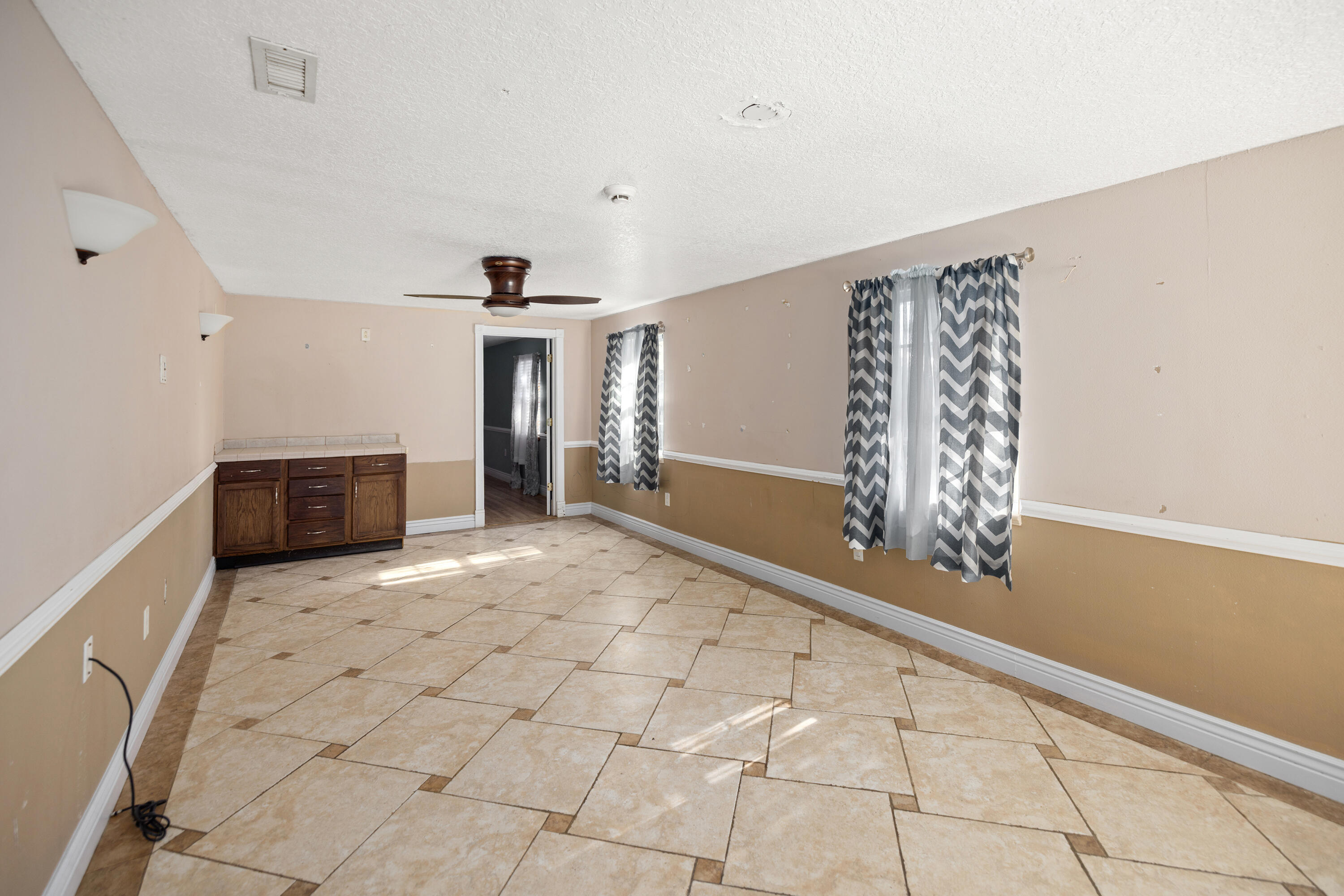 LAKE LORRAINE ESTATES 2 - Residential