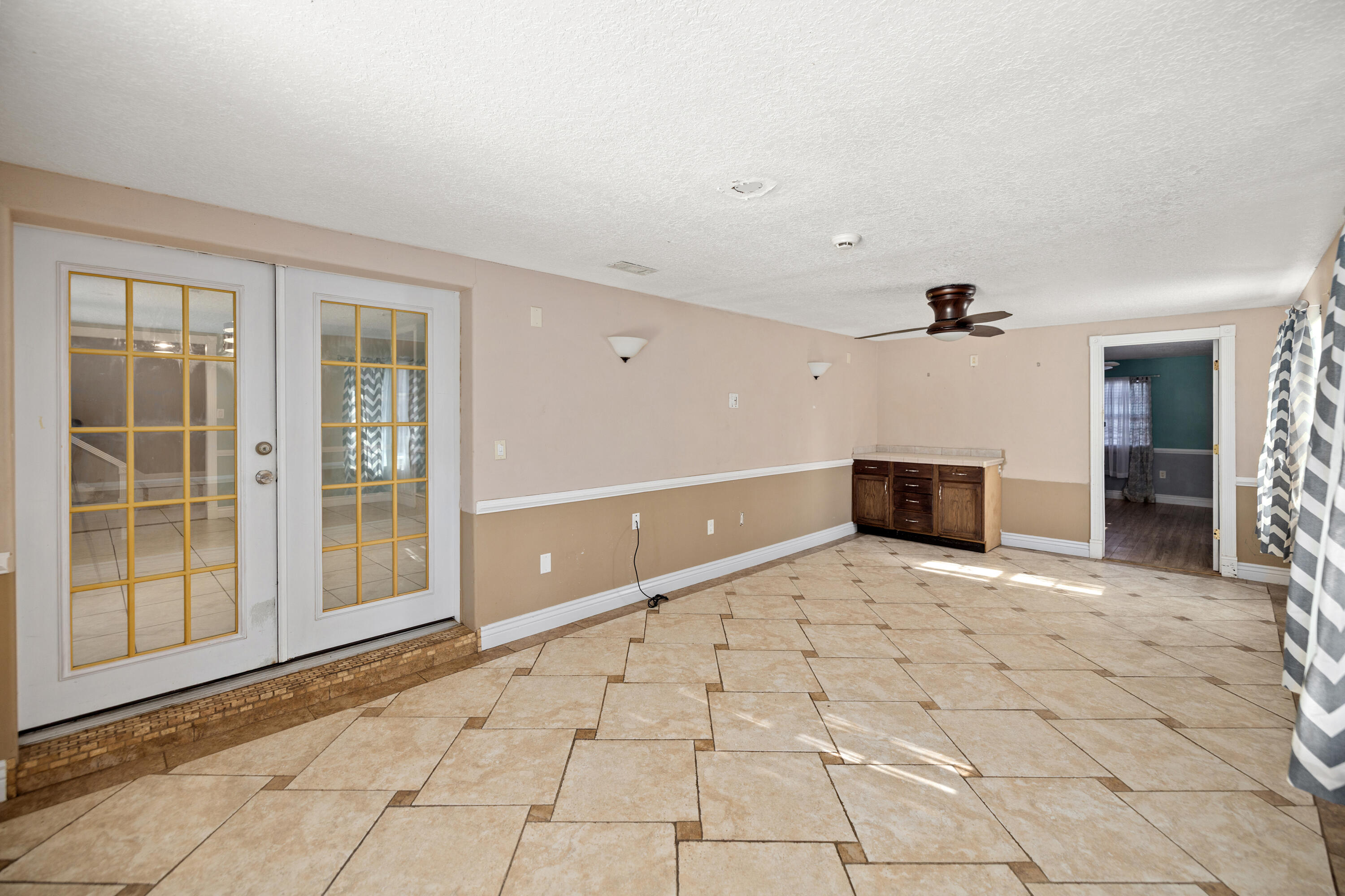 LAKE LORRAINE ESTATES 2 - Residential