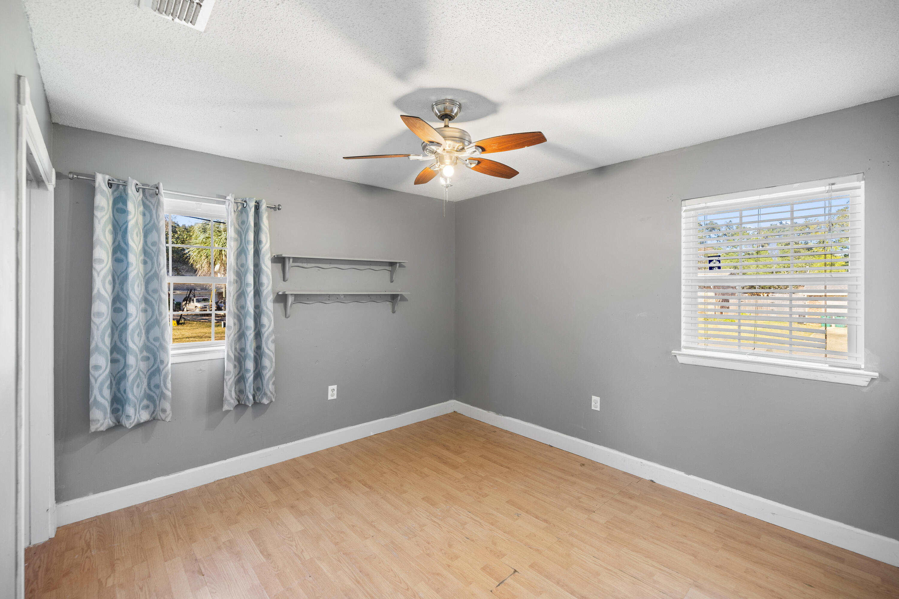 LAKE LORRAINE ESTATES 2 - Residential