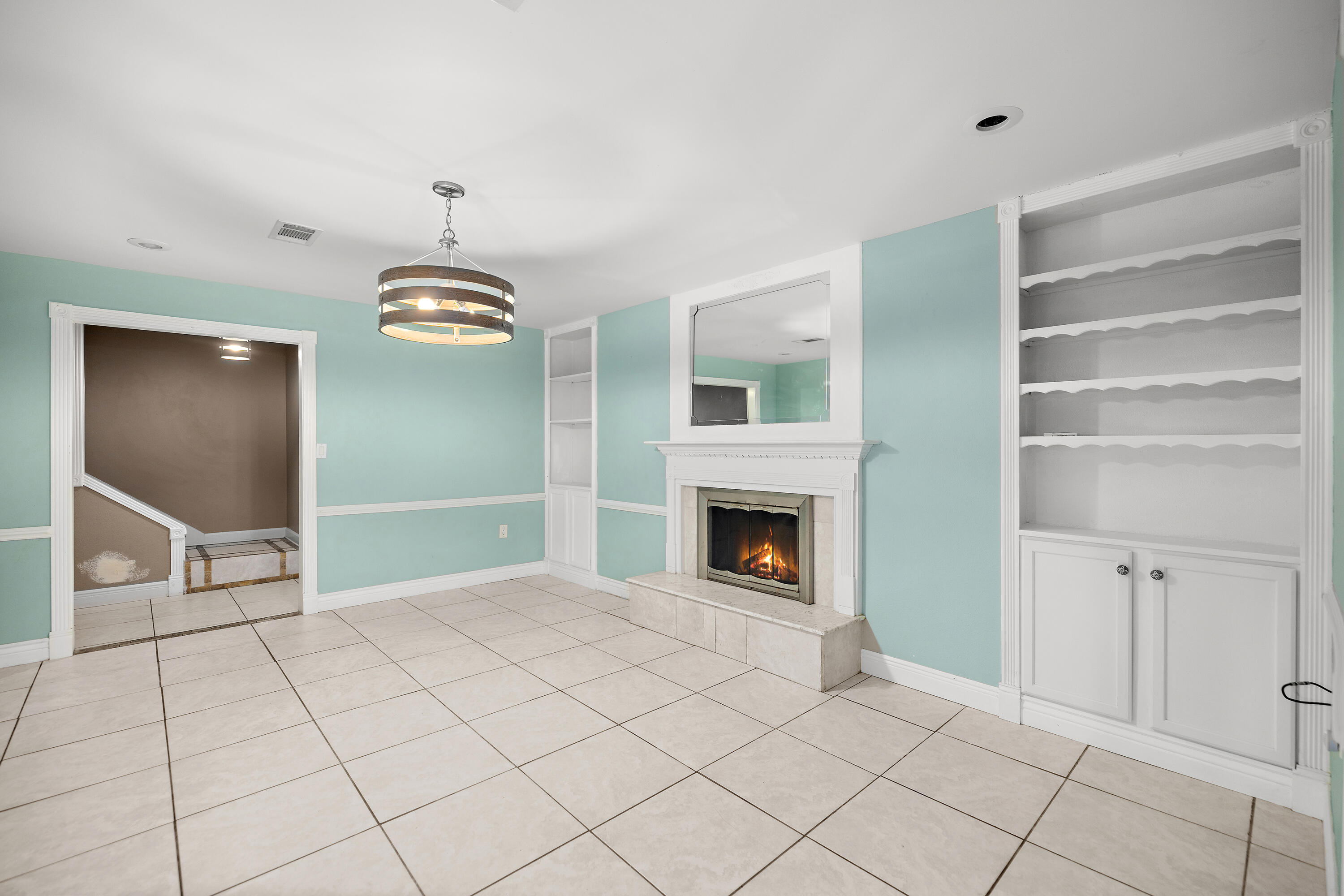 LAKE LORRAINE ESTATES 2 - Residential