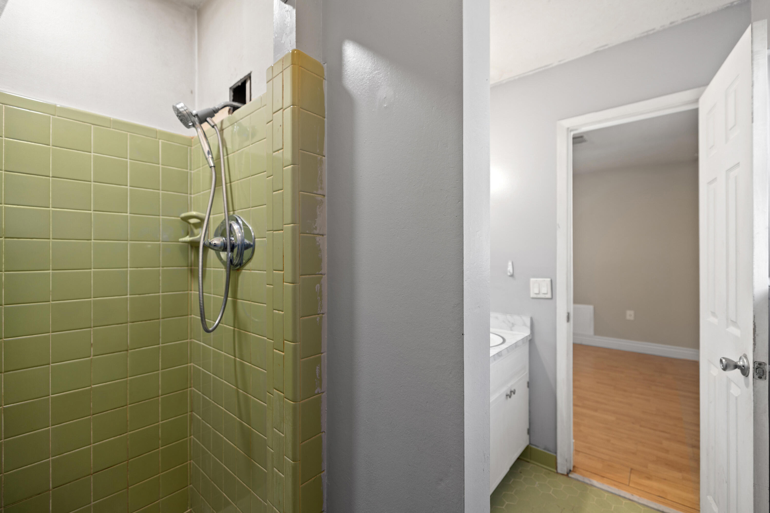 LAKE LORRAINE ESTATES 2 - Residential