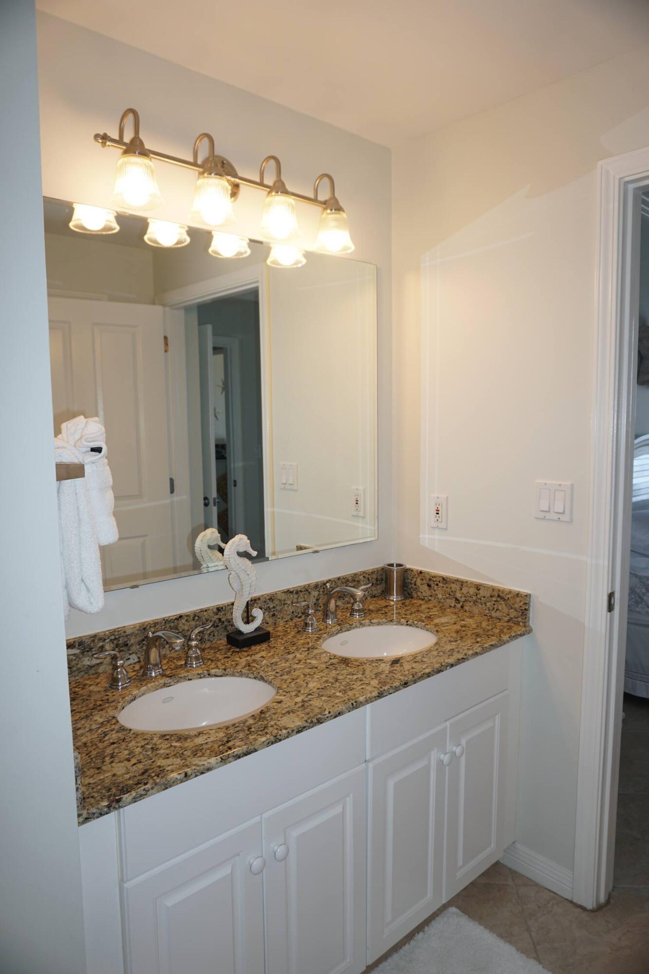 DESTIN WEST BEACH & BAY RESORT-GULFSIDE - Residential