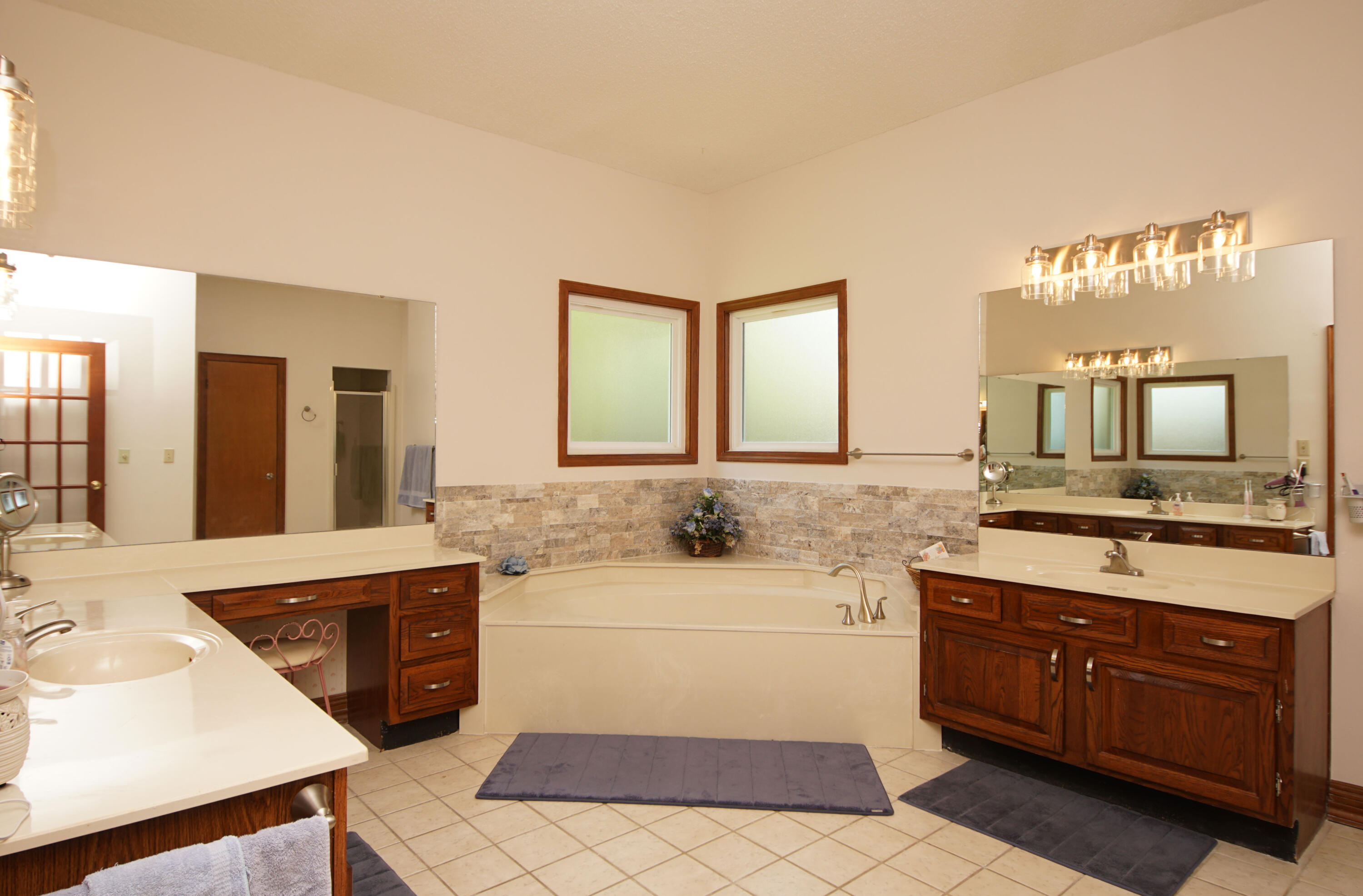 RAINTREE ESTATES #2 - Residential