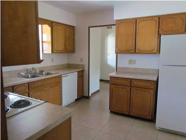 VALPARAISO PINECREST 1 - Residential Lease