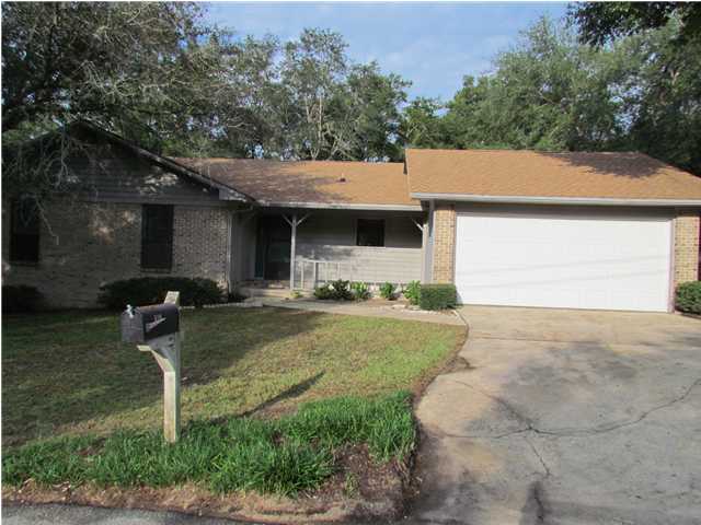 VALPARAISO PINECREST 1 - Residential Lease