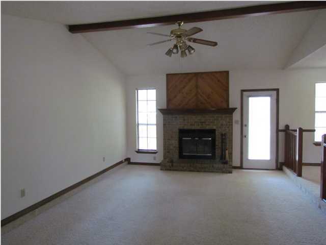 VALPARAISO PINECREST 1 - Residential Lease