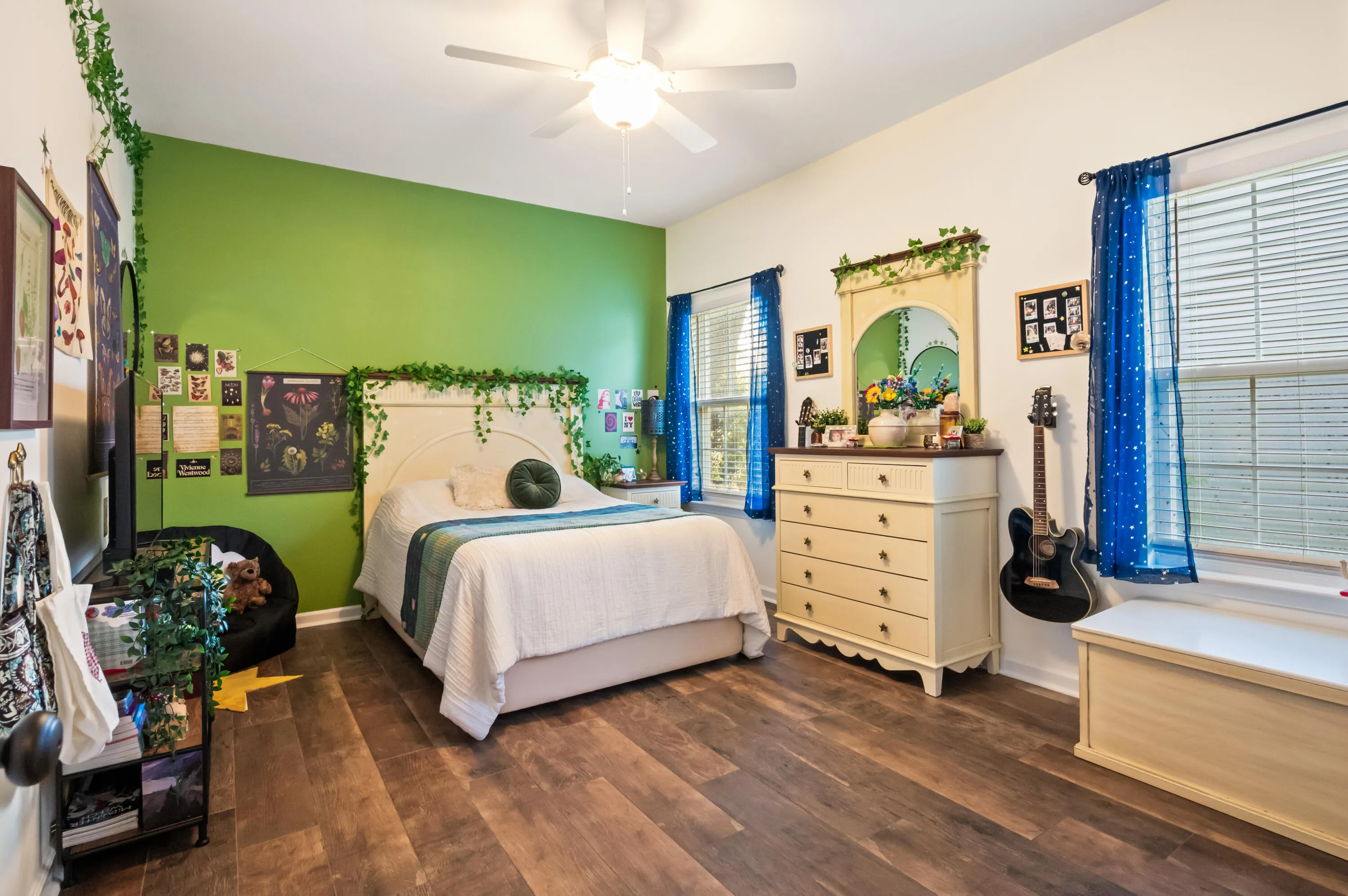 Niceville, Florida 32578, United States, 3 Bedrooms Bedrooms, ,2 BathroomsBathrooms,Residential,Pending,180595